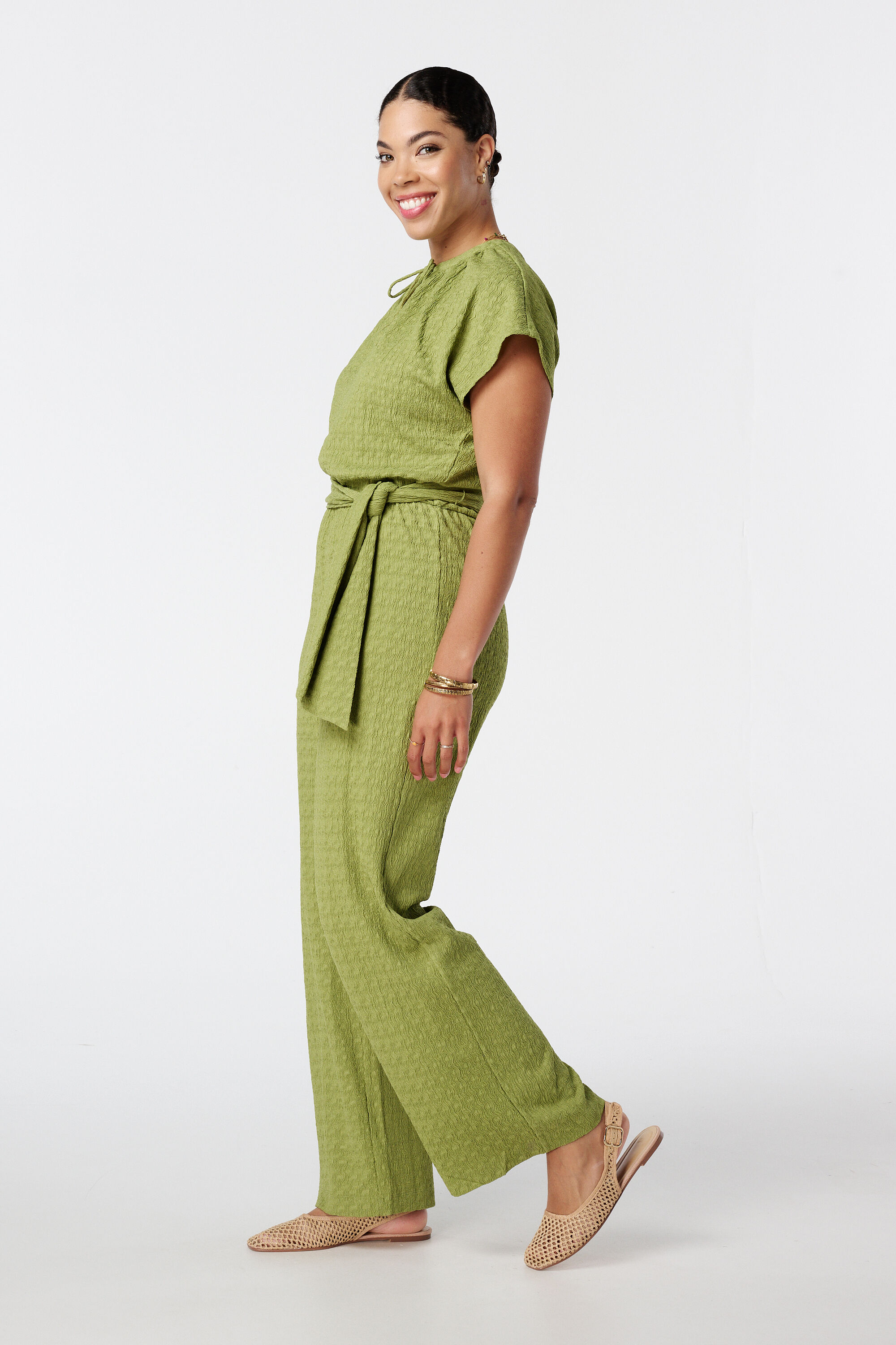 Jumpsuit mit weitem Bein  image number 5