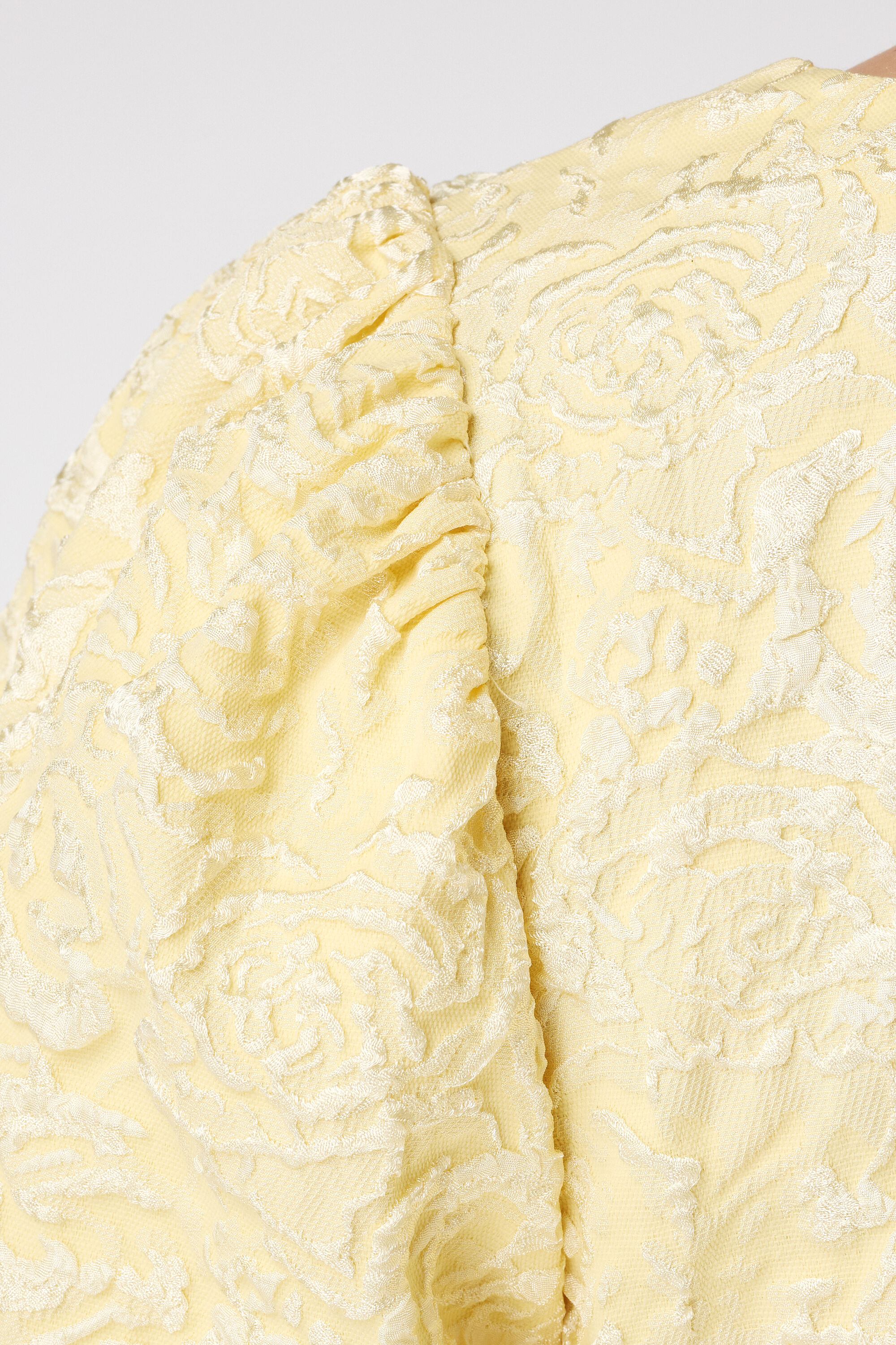 Jacquardbluse mit Puff&auml;rmeln image number 6