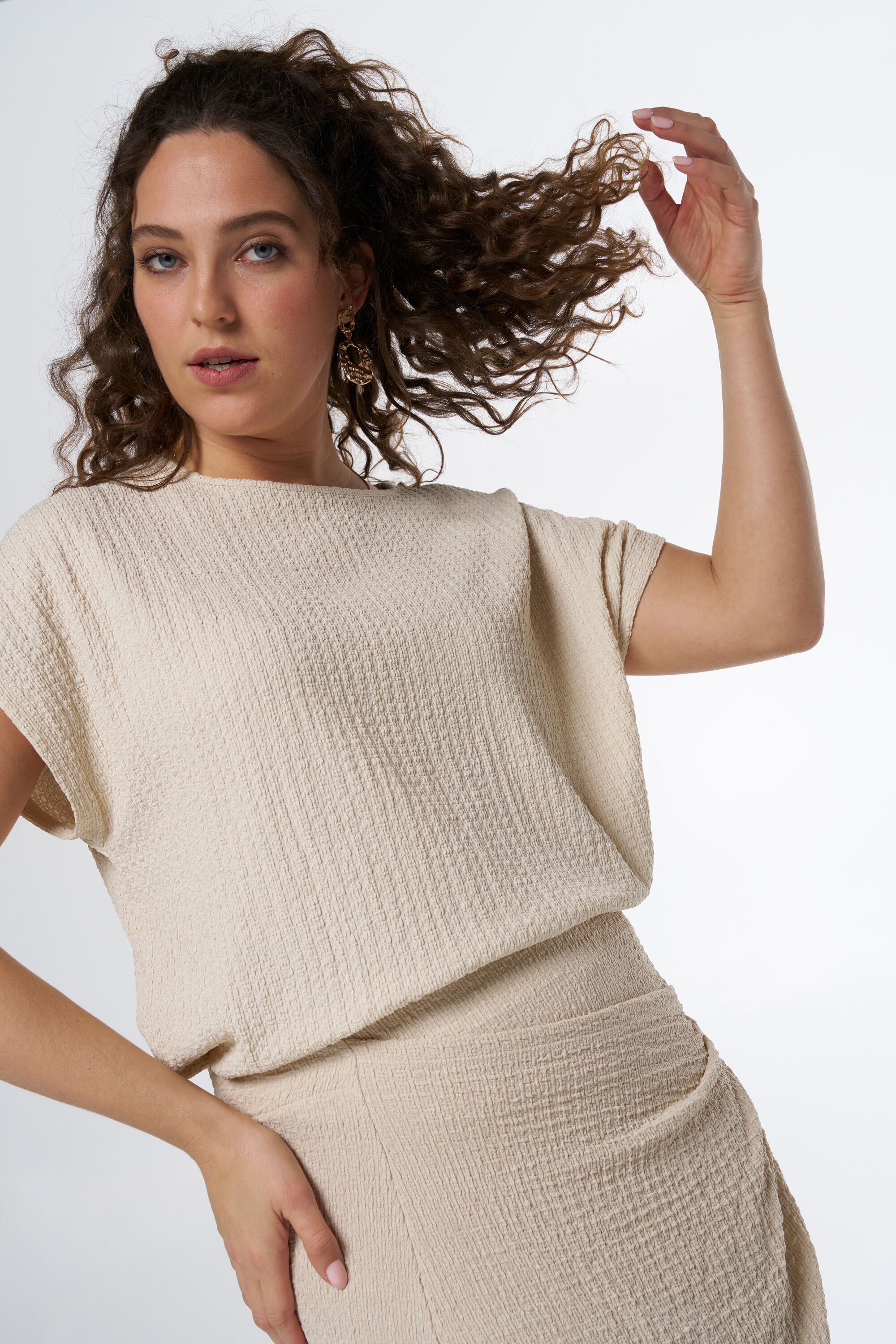 Top mit strukturiertem Stoff  image number 6