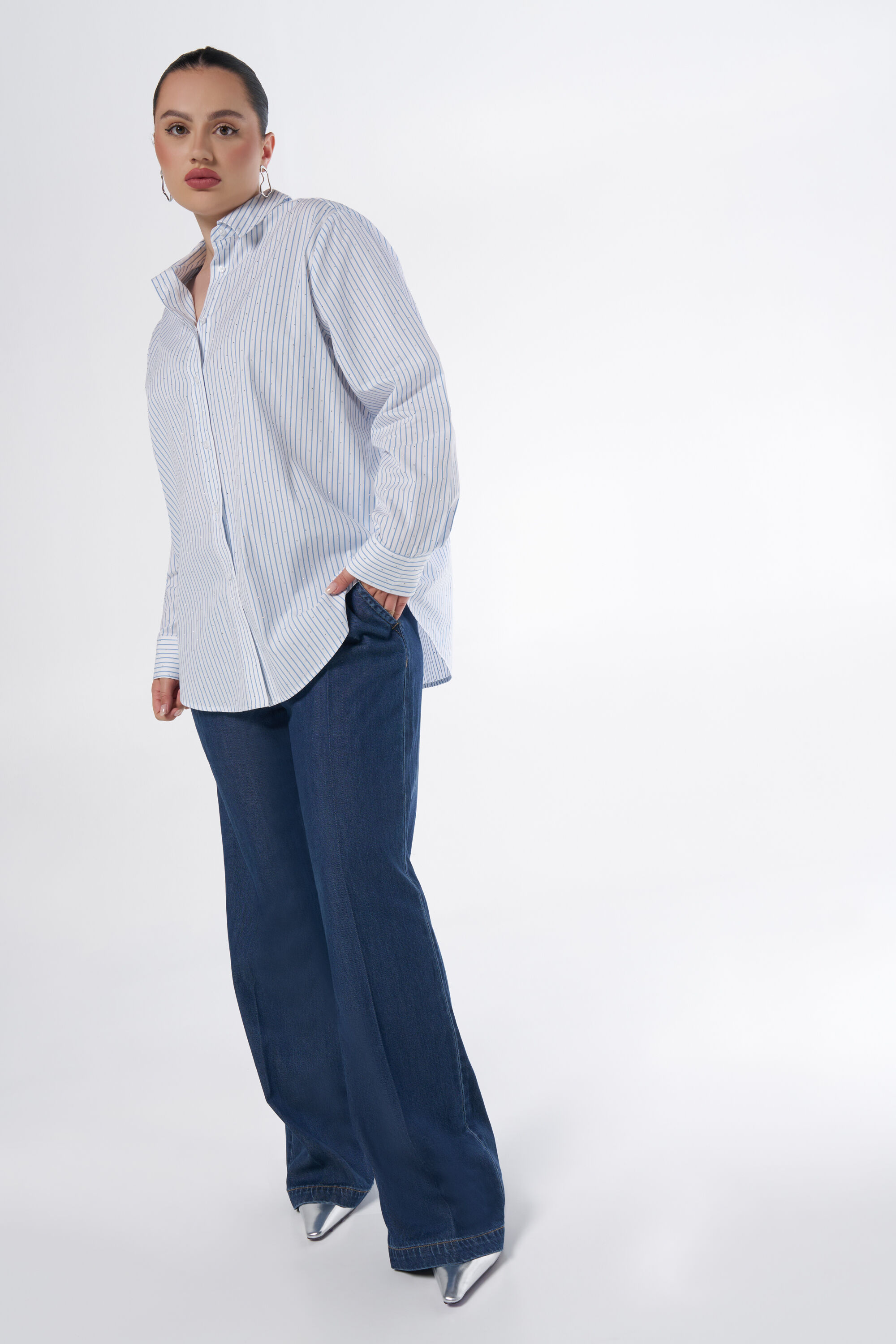 Shirt mit Strasssteinen image number 5