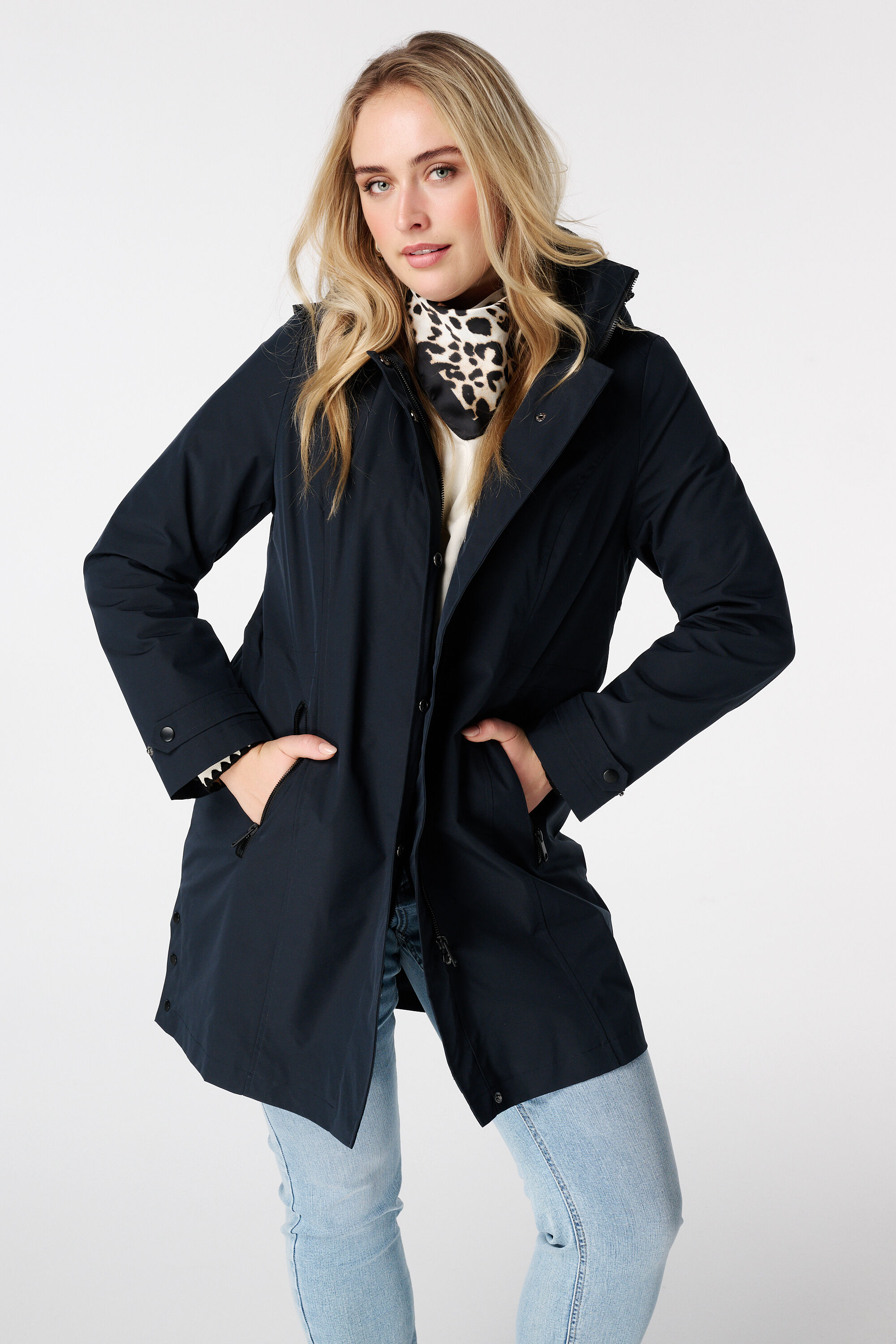 Wattierter Mantel mit Kapuze