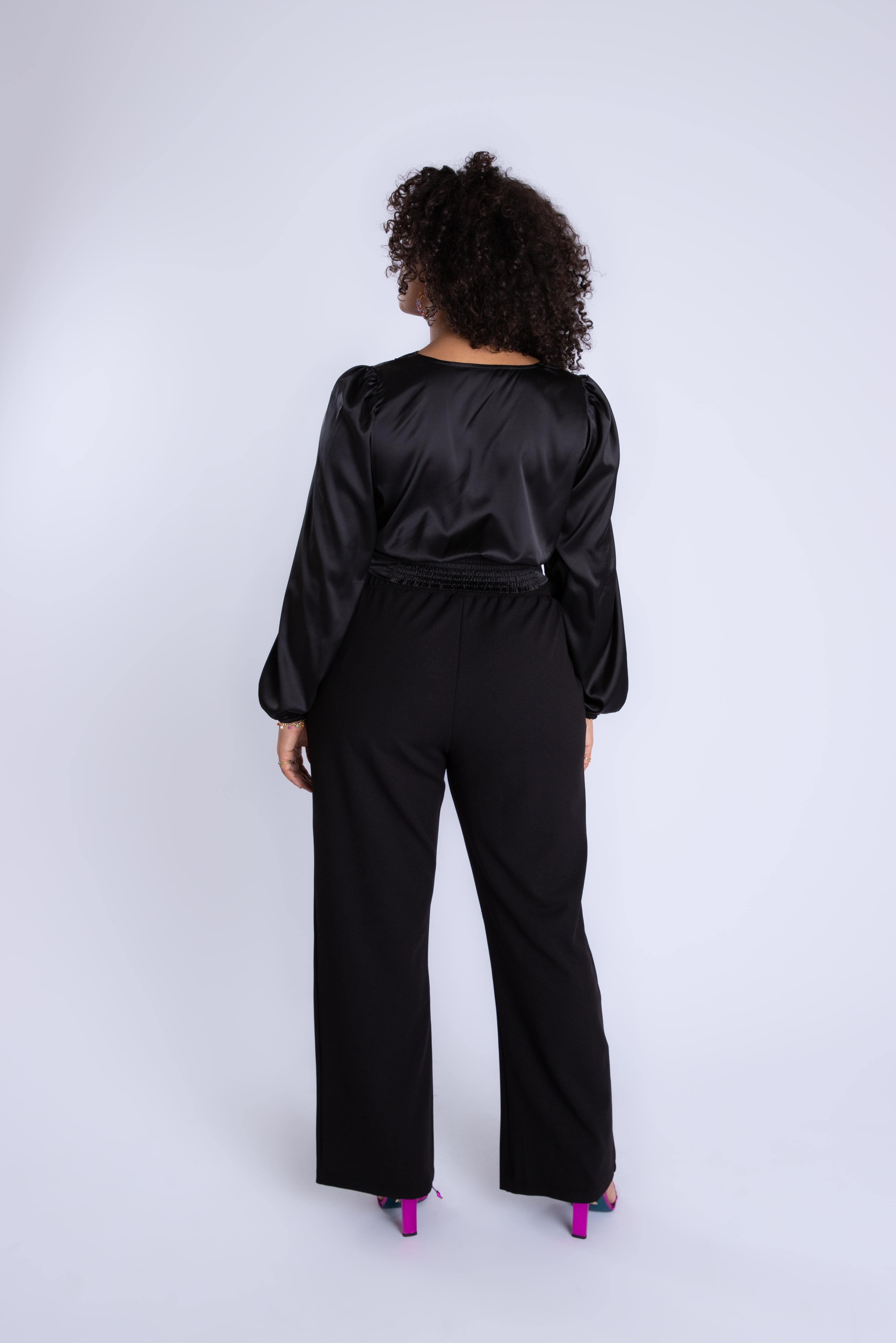 Kurze Bluse mit Spitze  image number 4