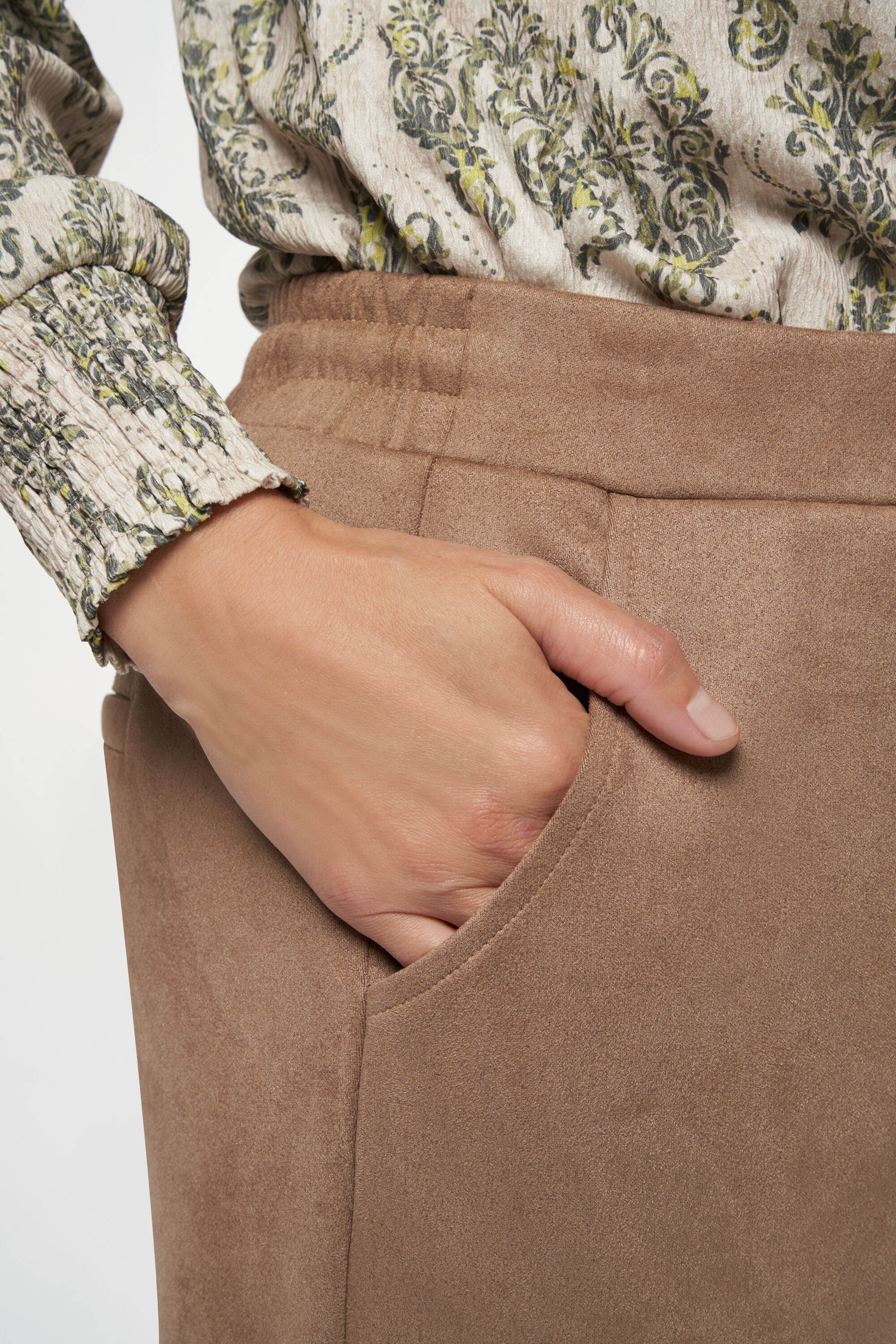 Hose im Wildleder-Look image number 4