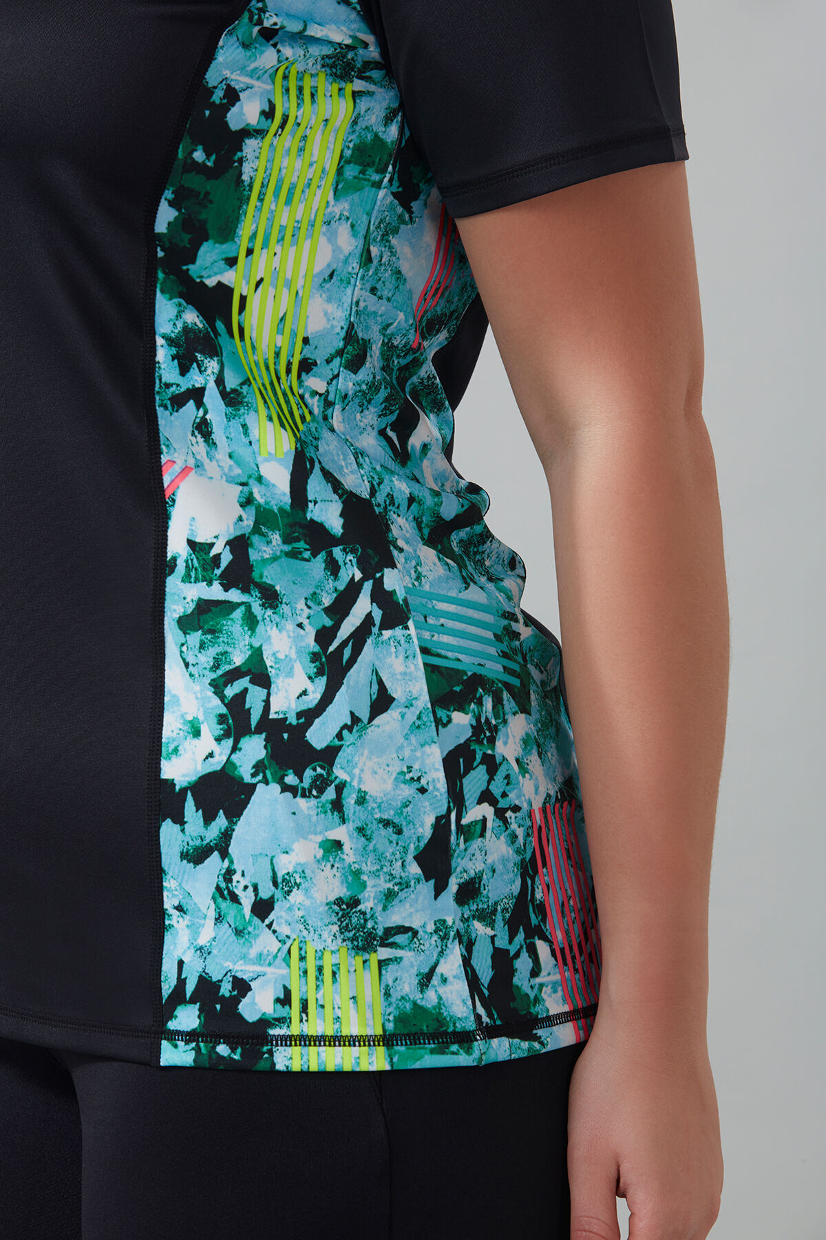 Sport-Top mit Grafik-Print image number 4