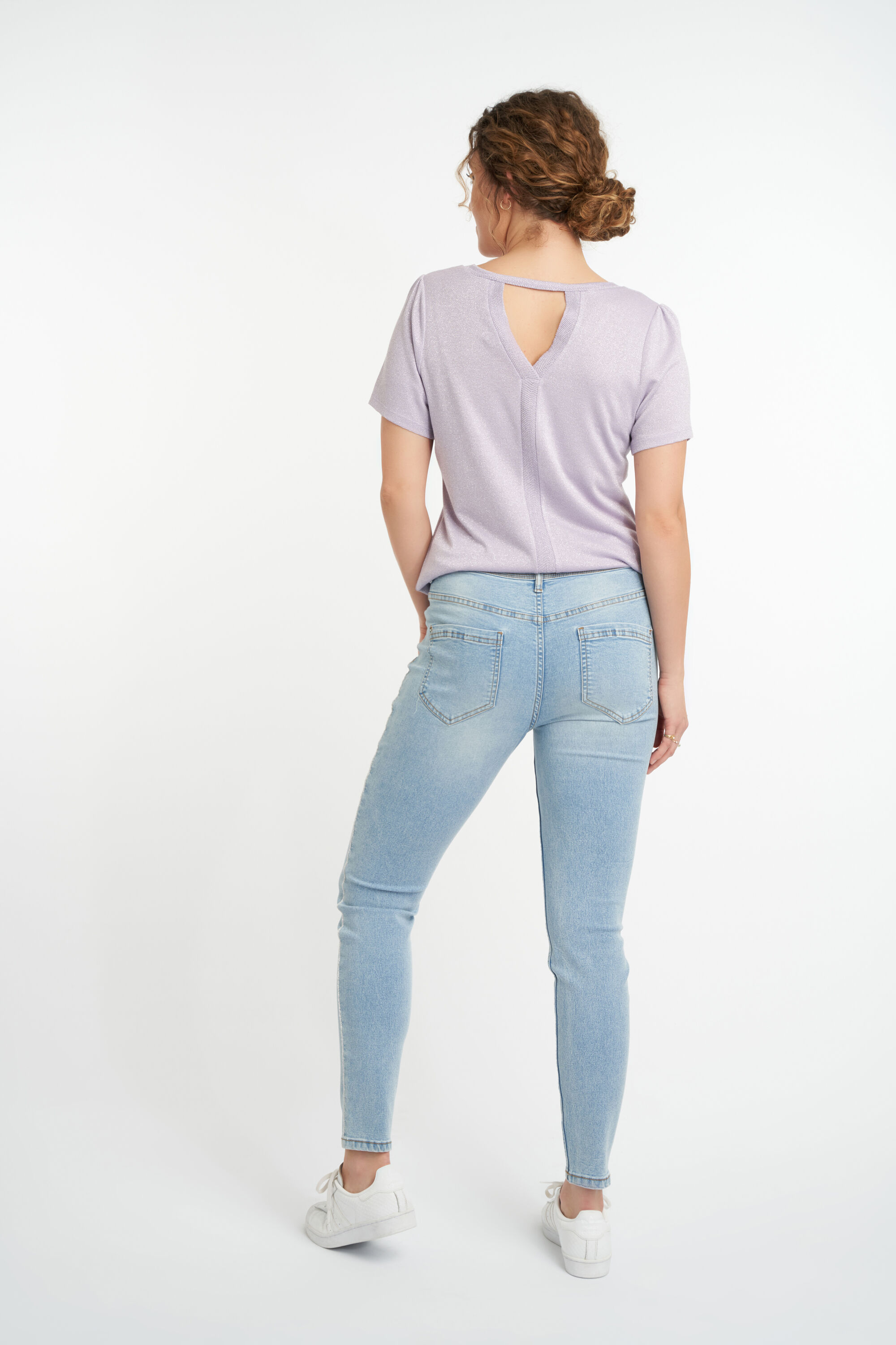 Jeans mit Glitzerstreifen image number 3