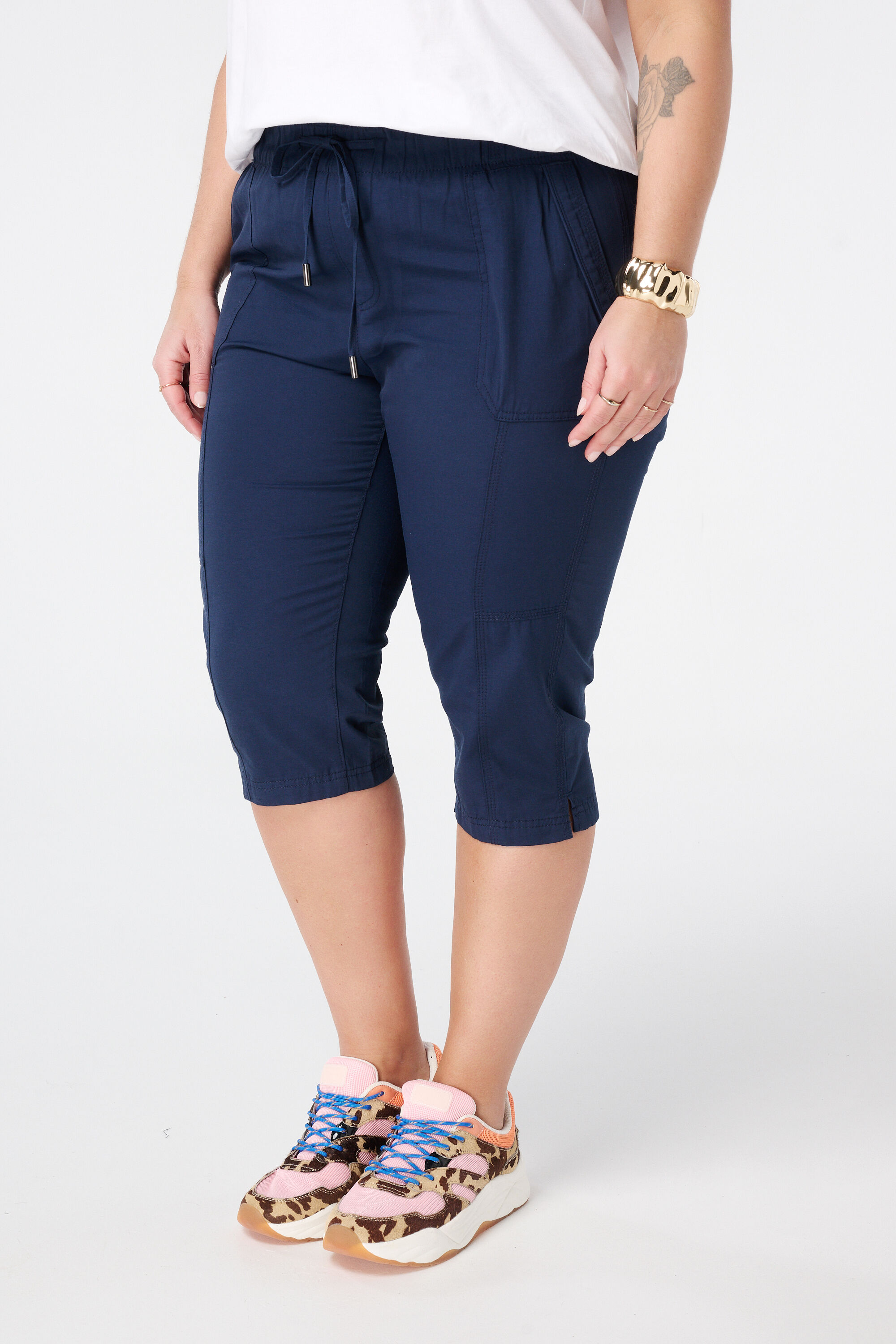 Capri-Hose mit elastischem Bund image number 5