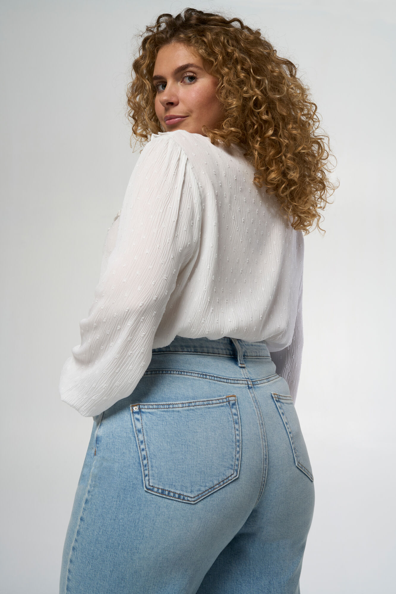 Loose-Leg-Jeans IVY  image number 4