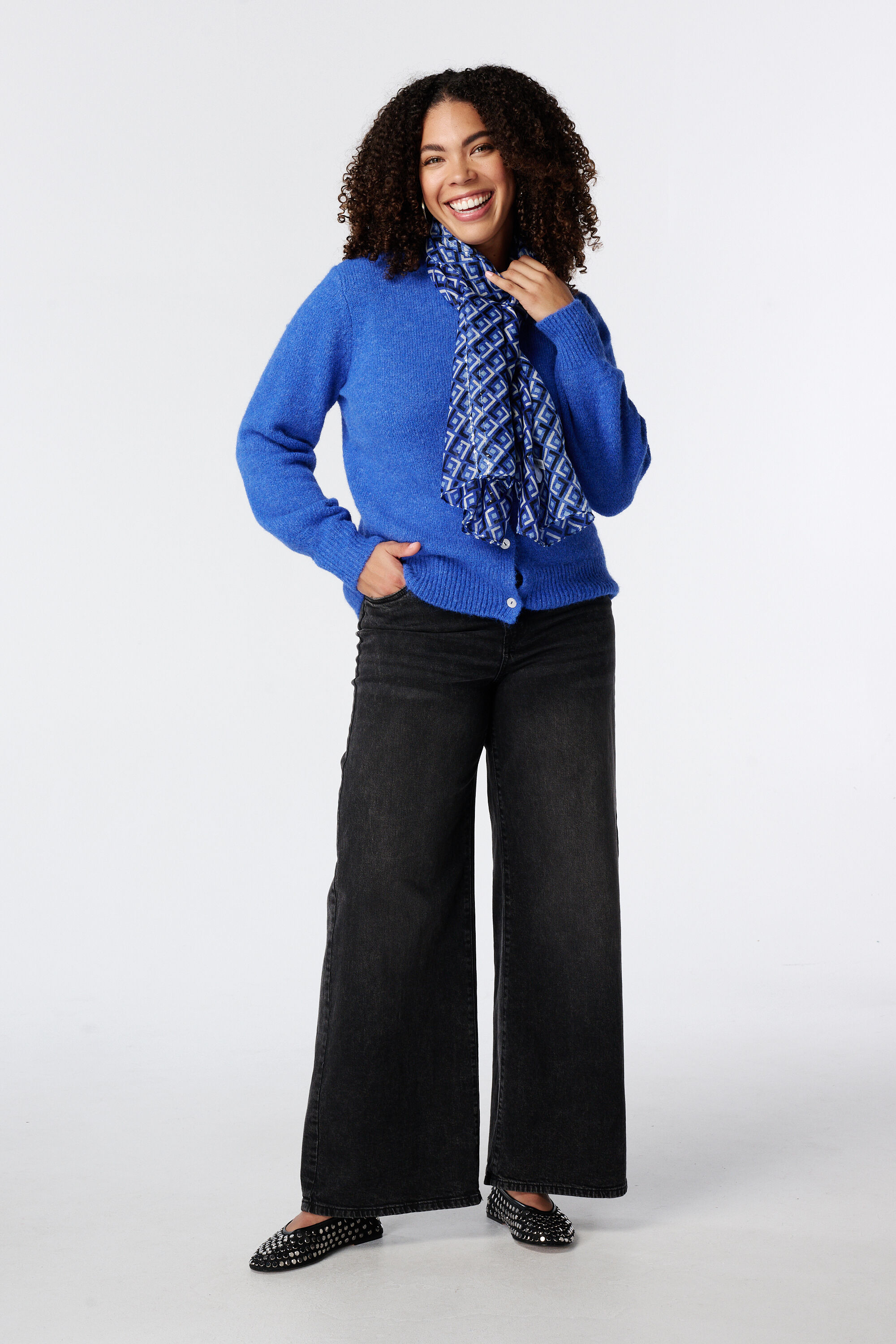 Strickjacke mit Knopfverschluss image number 5