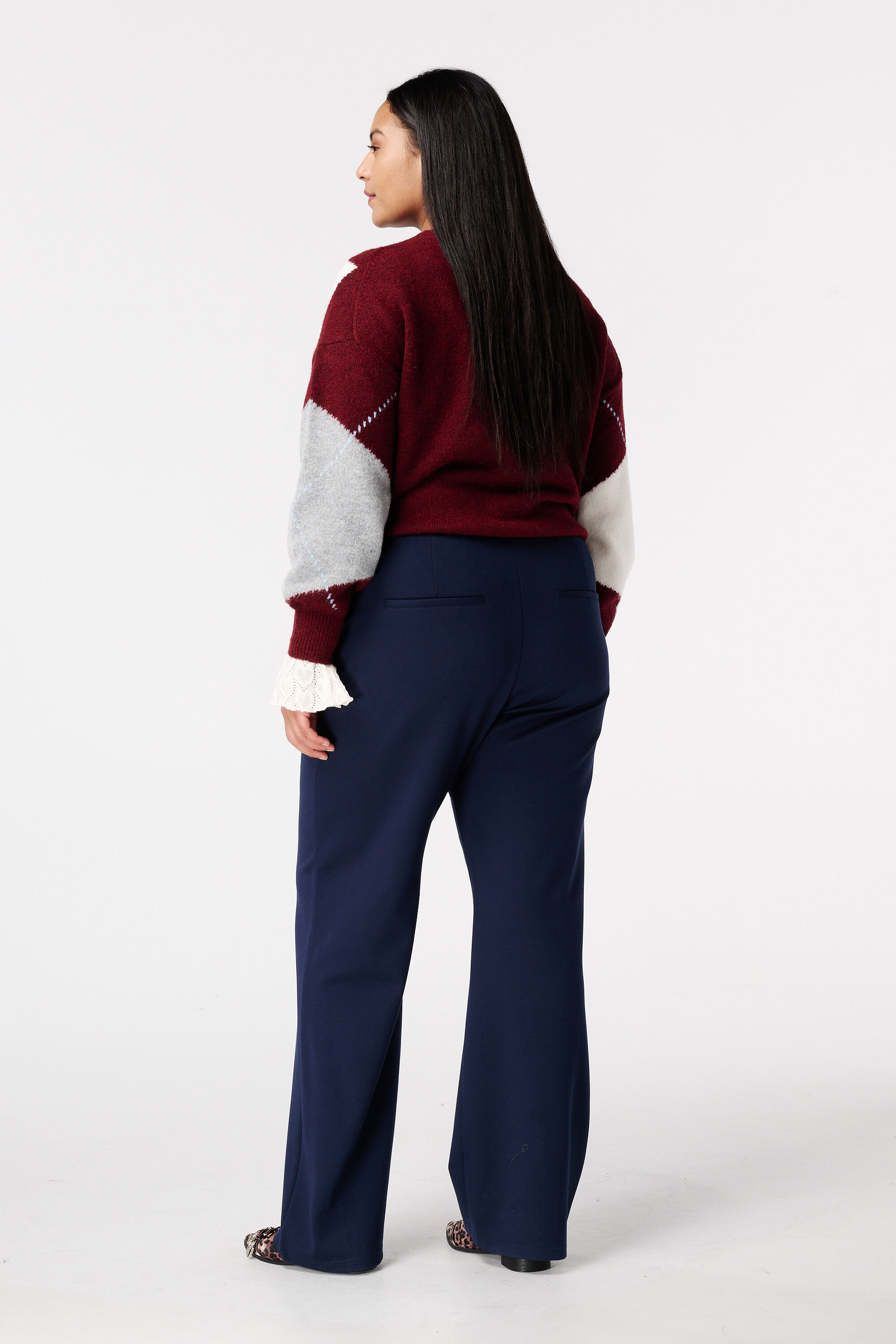 Weit geschnittene Hose mit Ziern&auml;hten image number 3