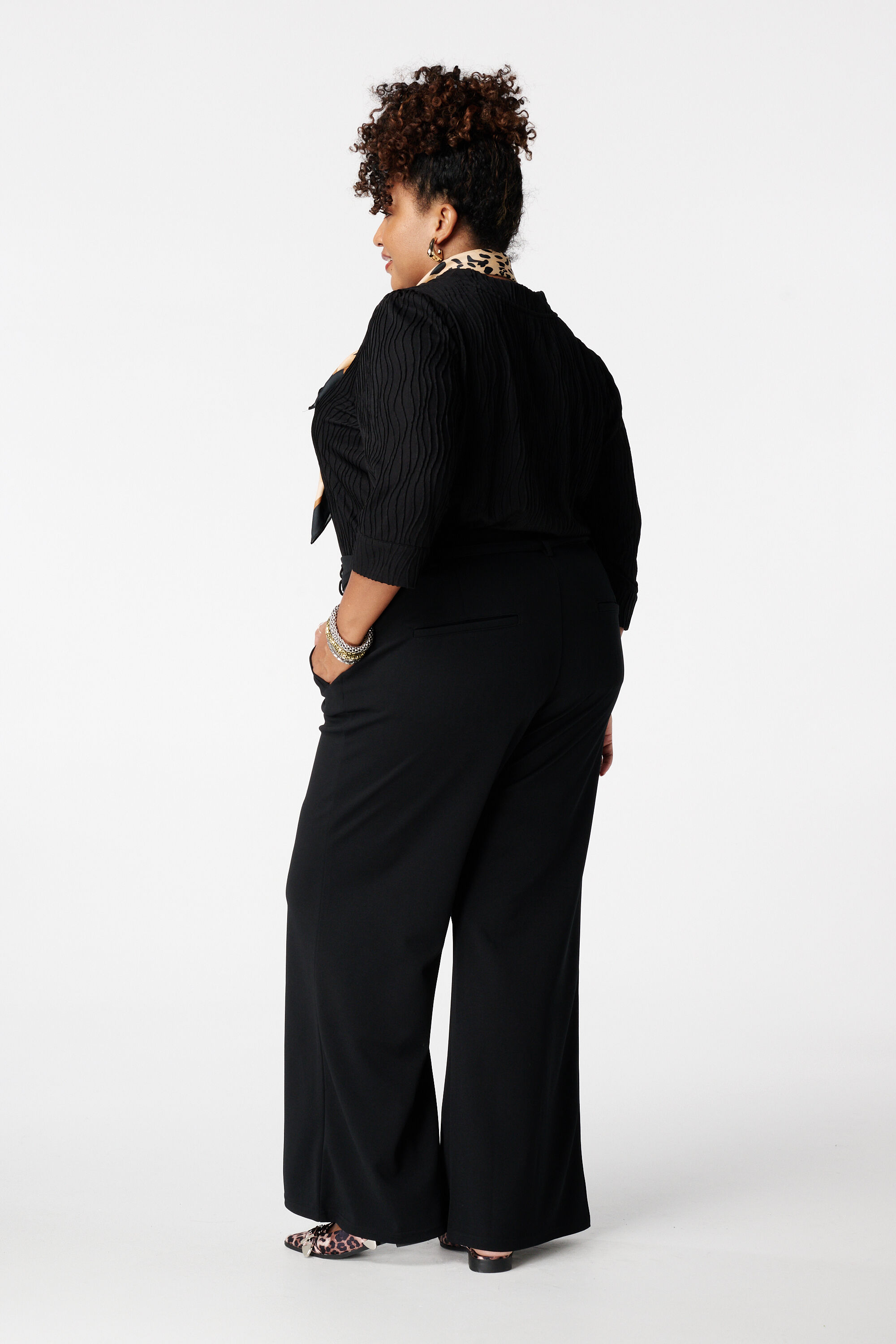 Gerade Hose mit G&uuml;rtel image number 3