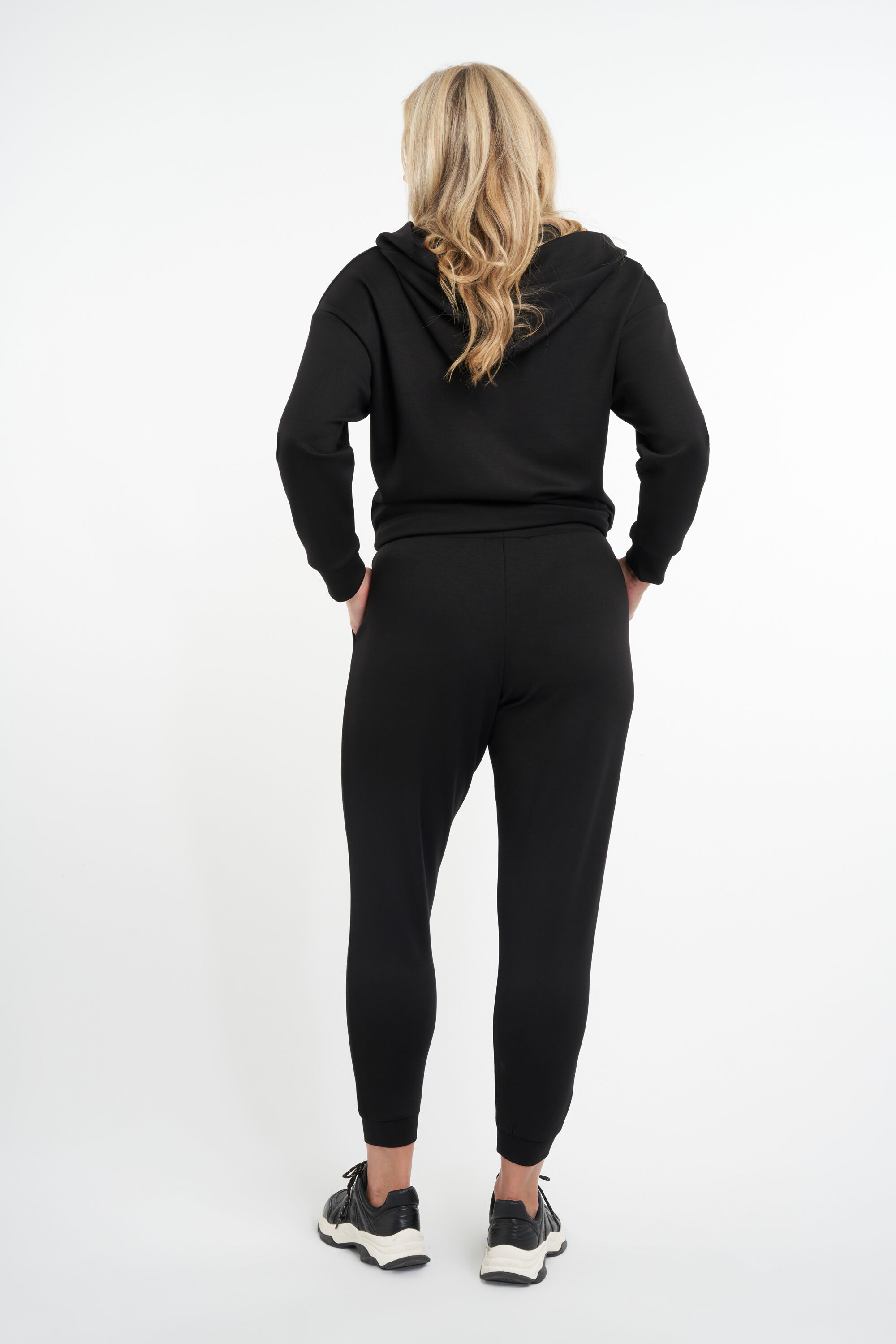 Jogginghose image number 3