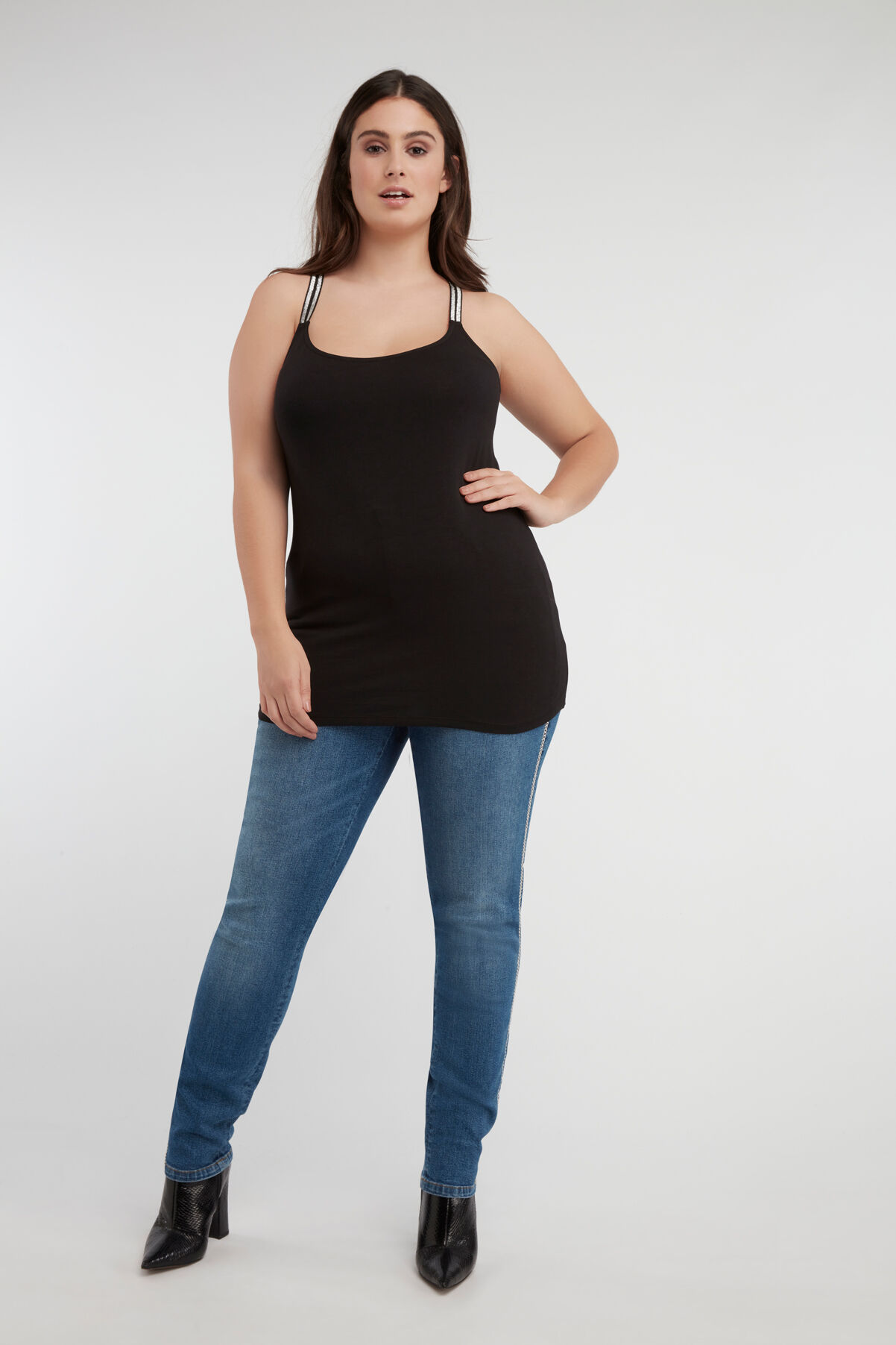 Top mit gekreuzten B&auml;ndern aus Lurex image number 3