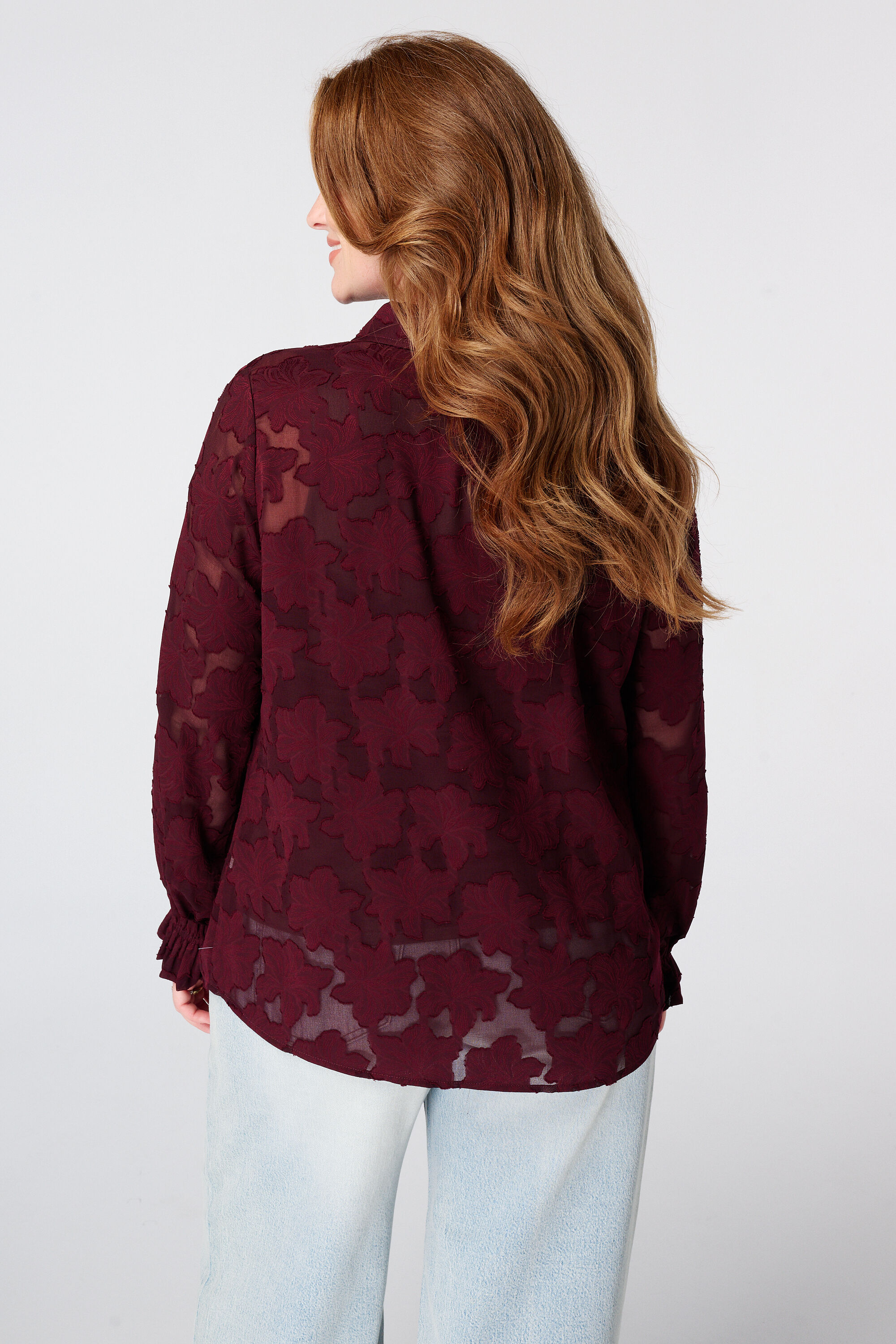 Transparente Bluse mit Blumenstruktur image number 3