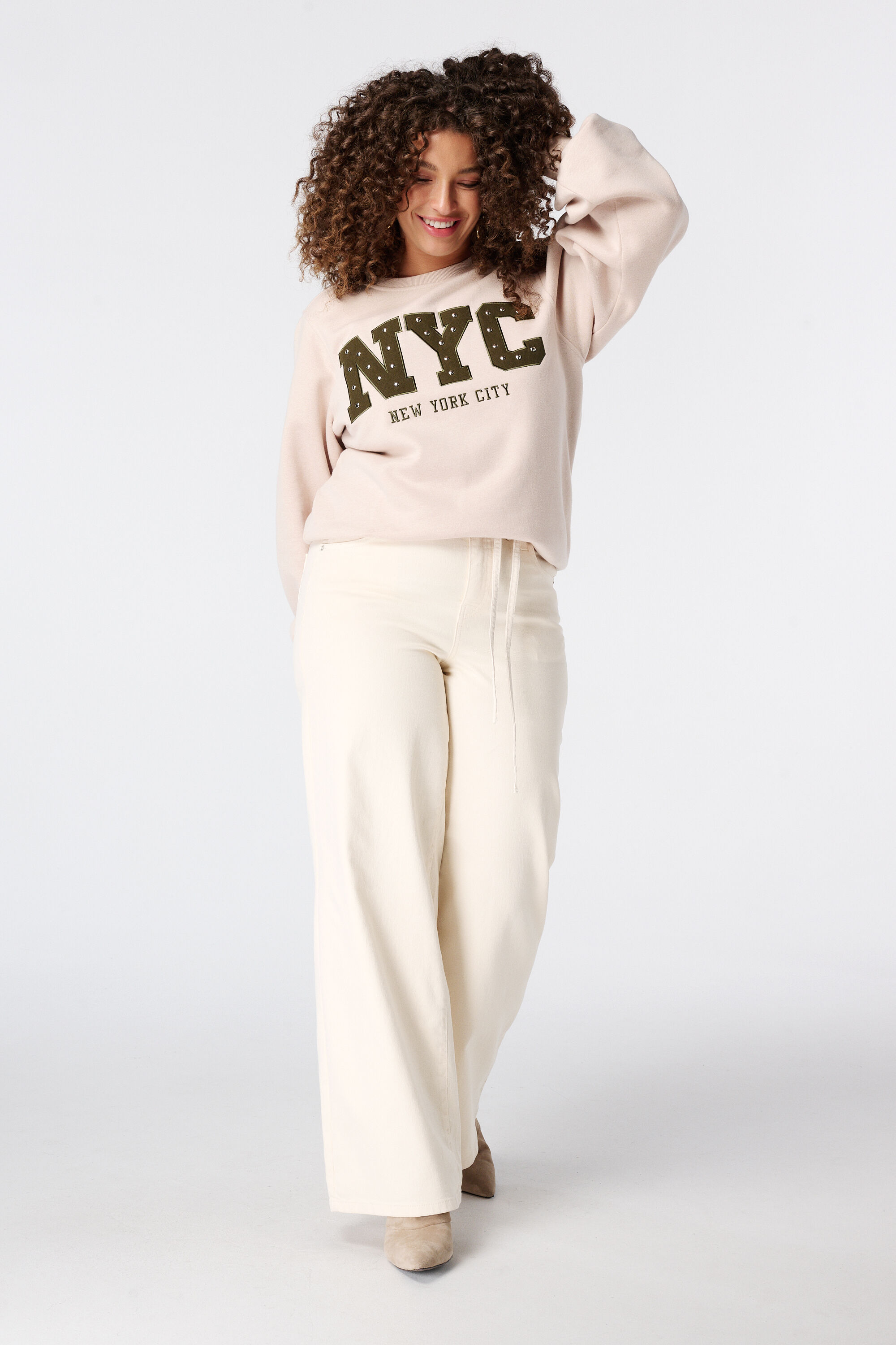 Sweatshirt mit Schriftzug image number 5