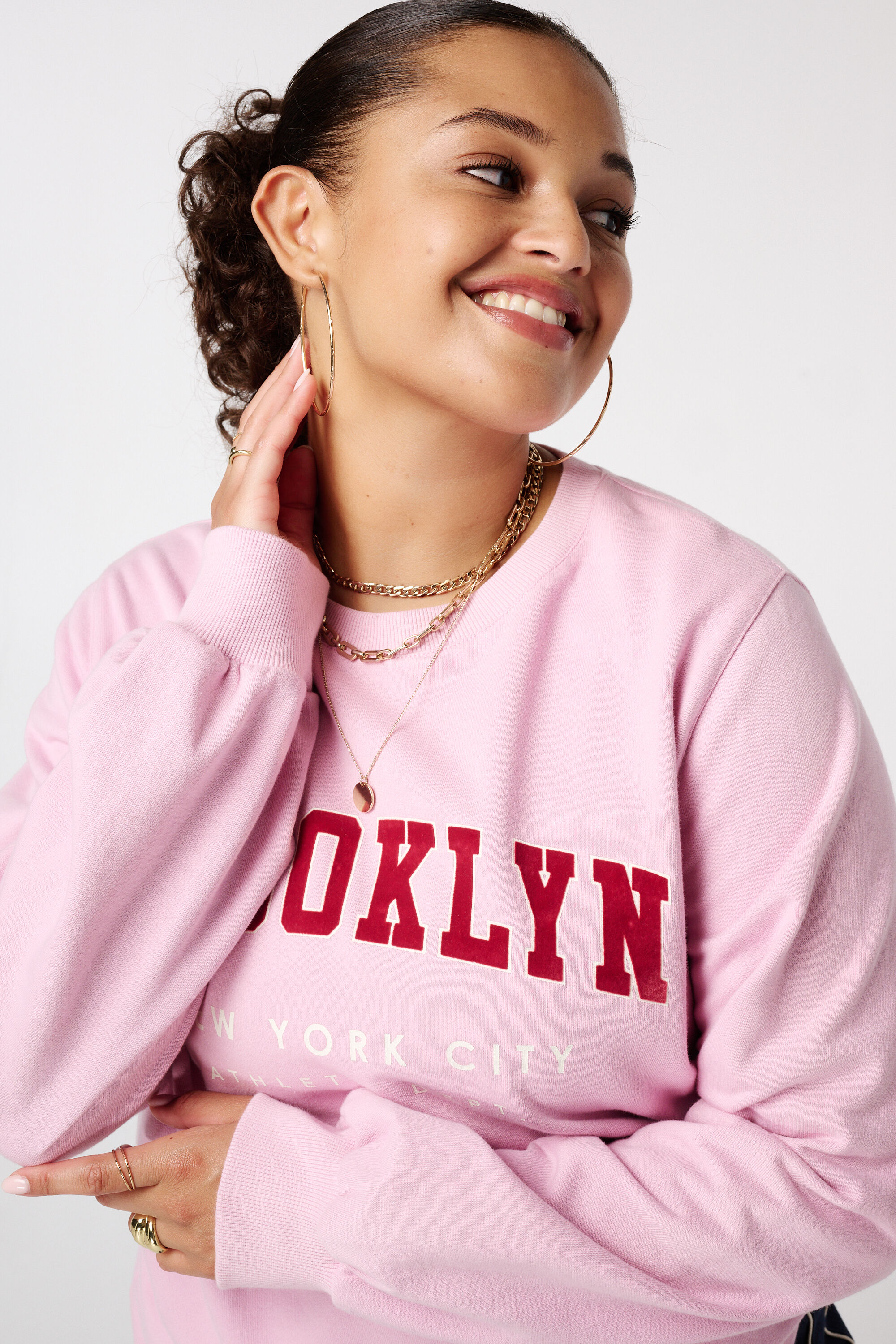 Sweatshirt mit Aufdruck image number 4