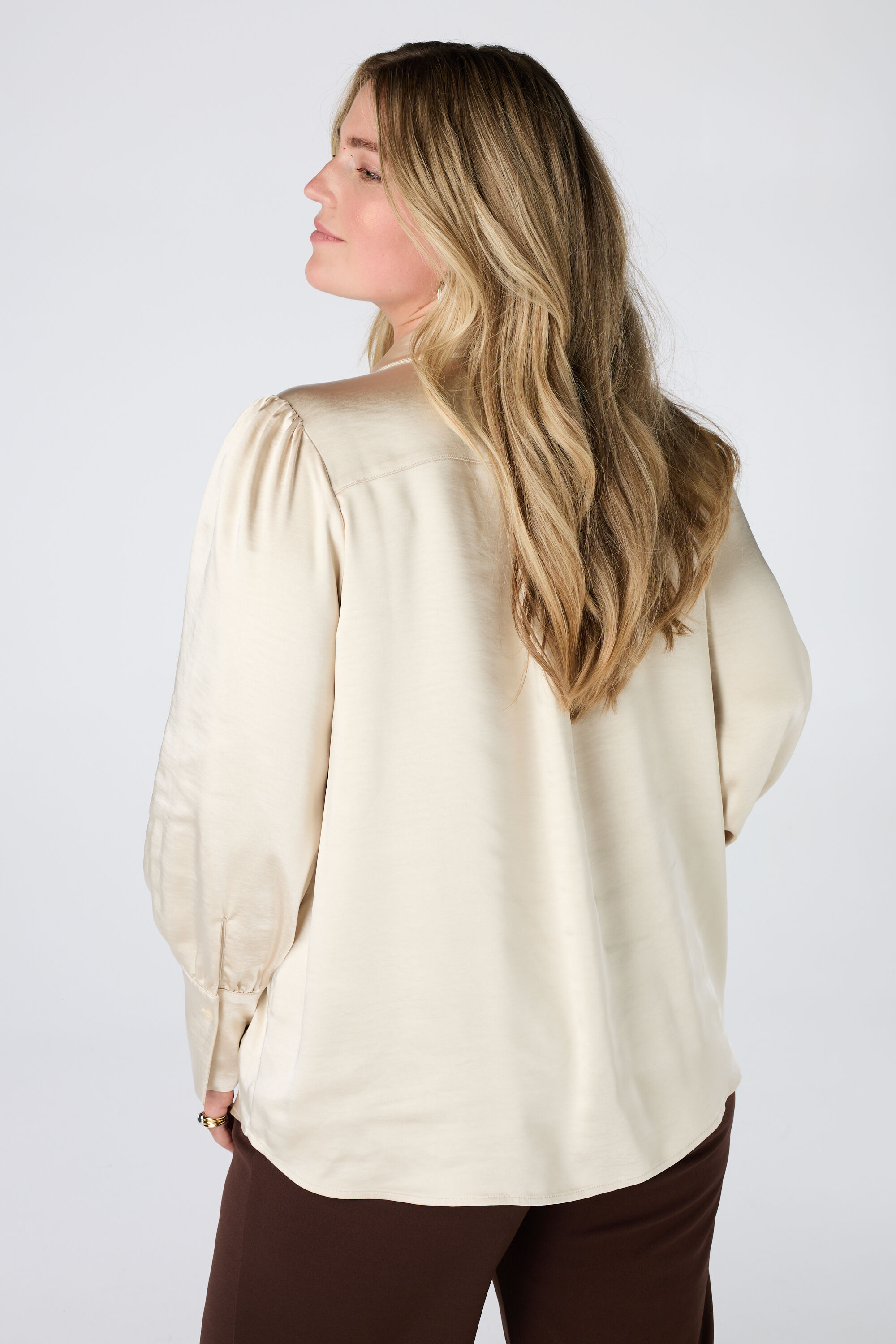 Bluse in Satinoptik image number 3