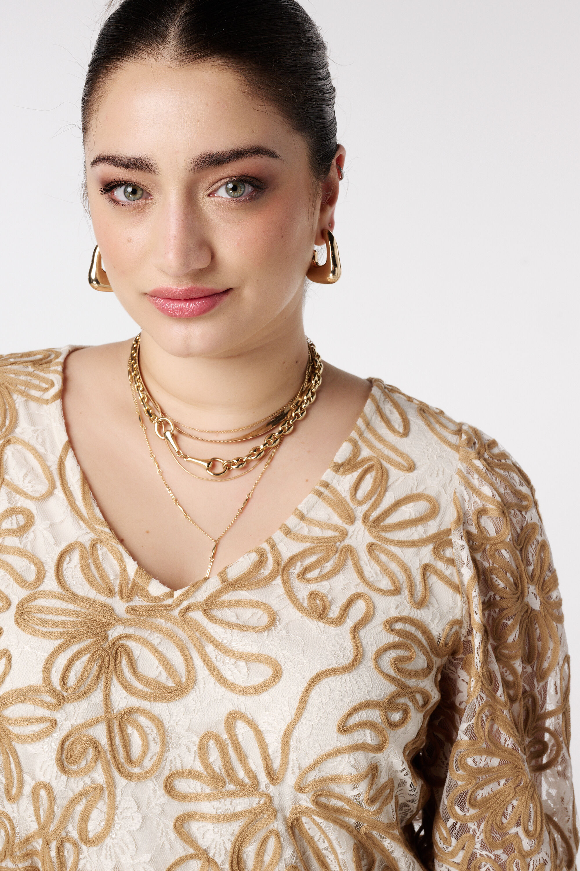 Besticktes Top mit Mesh&auml;rmeln image number 4