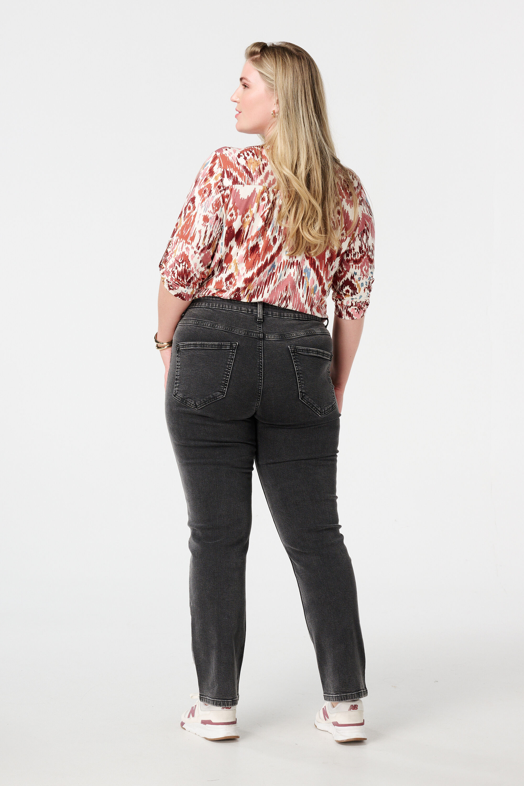 Jeans mit geradem Bein LILY image number 3