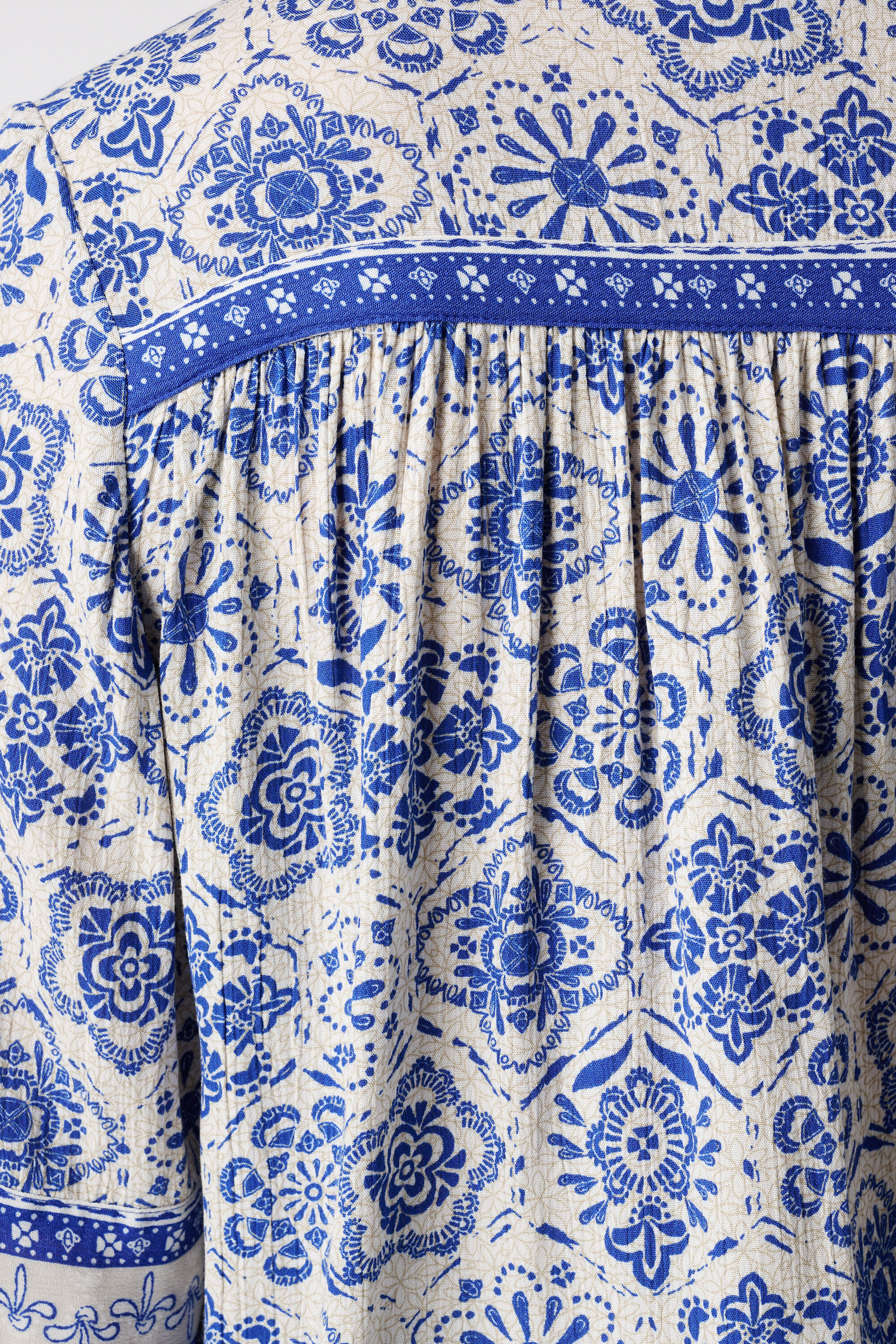 Bluse mit Knopfleiste image number 4