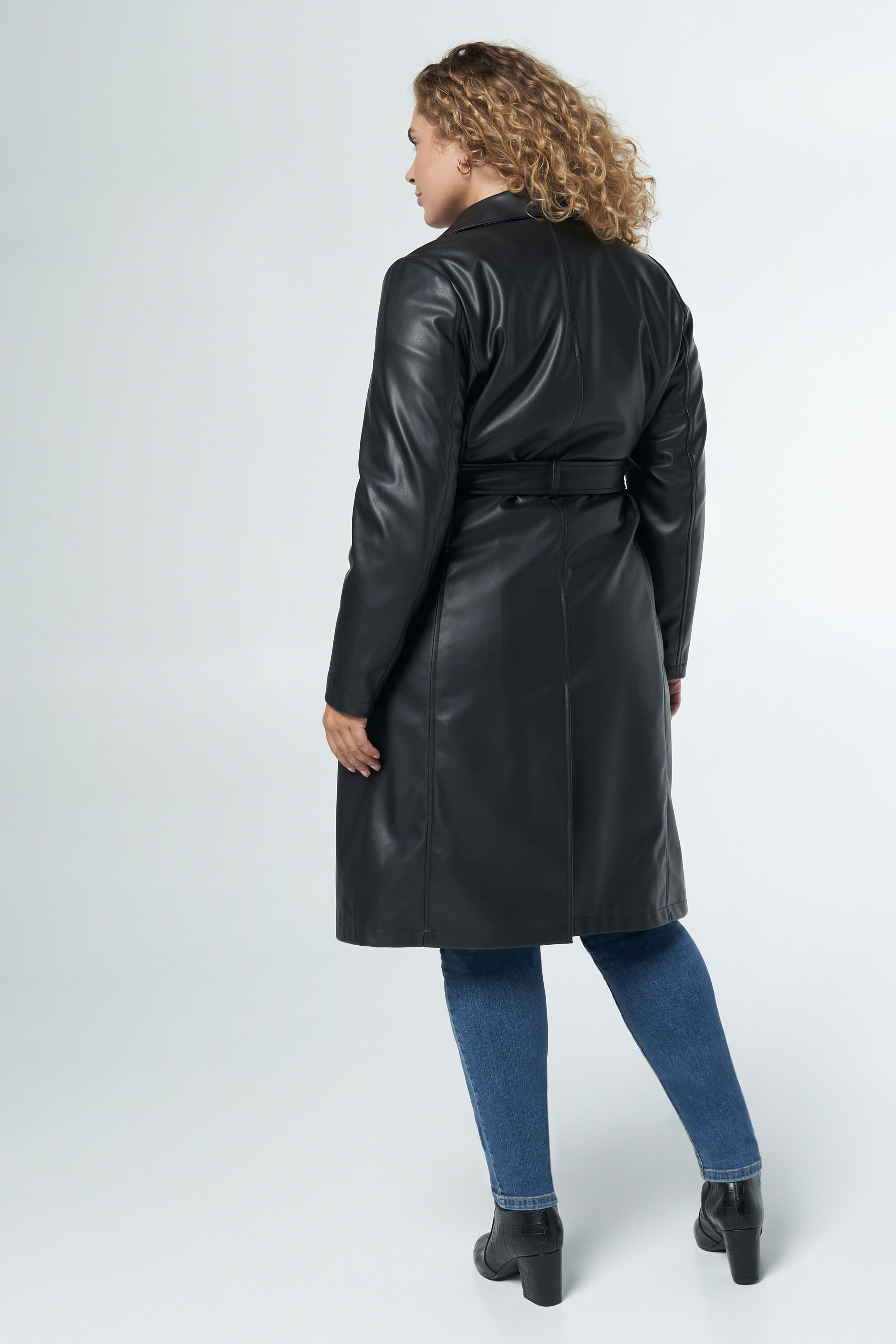 Kunstleder-Trenchcoat image number 3