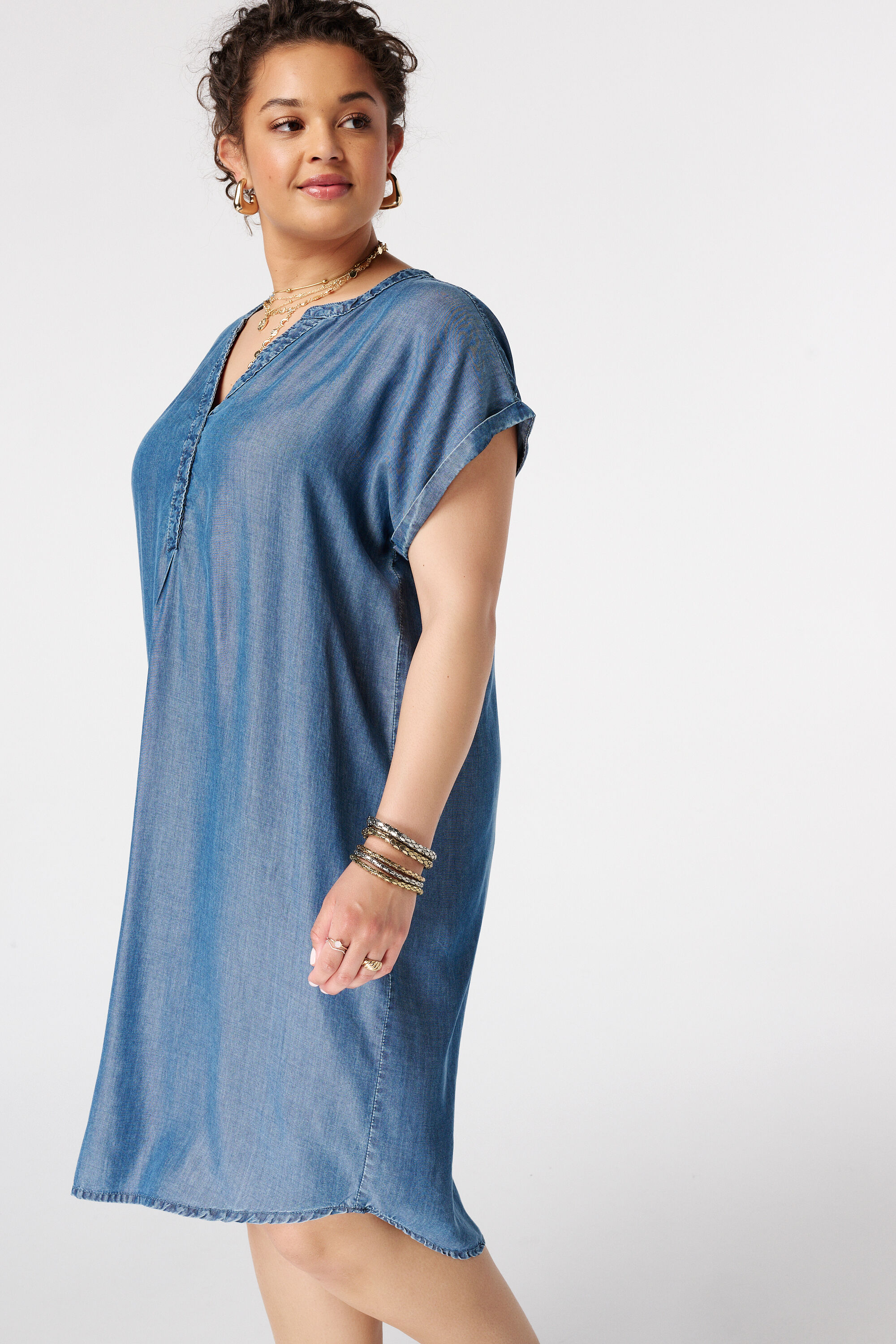 Jeanskleid mit V Ausschnitt image number 5