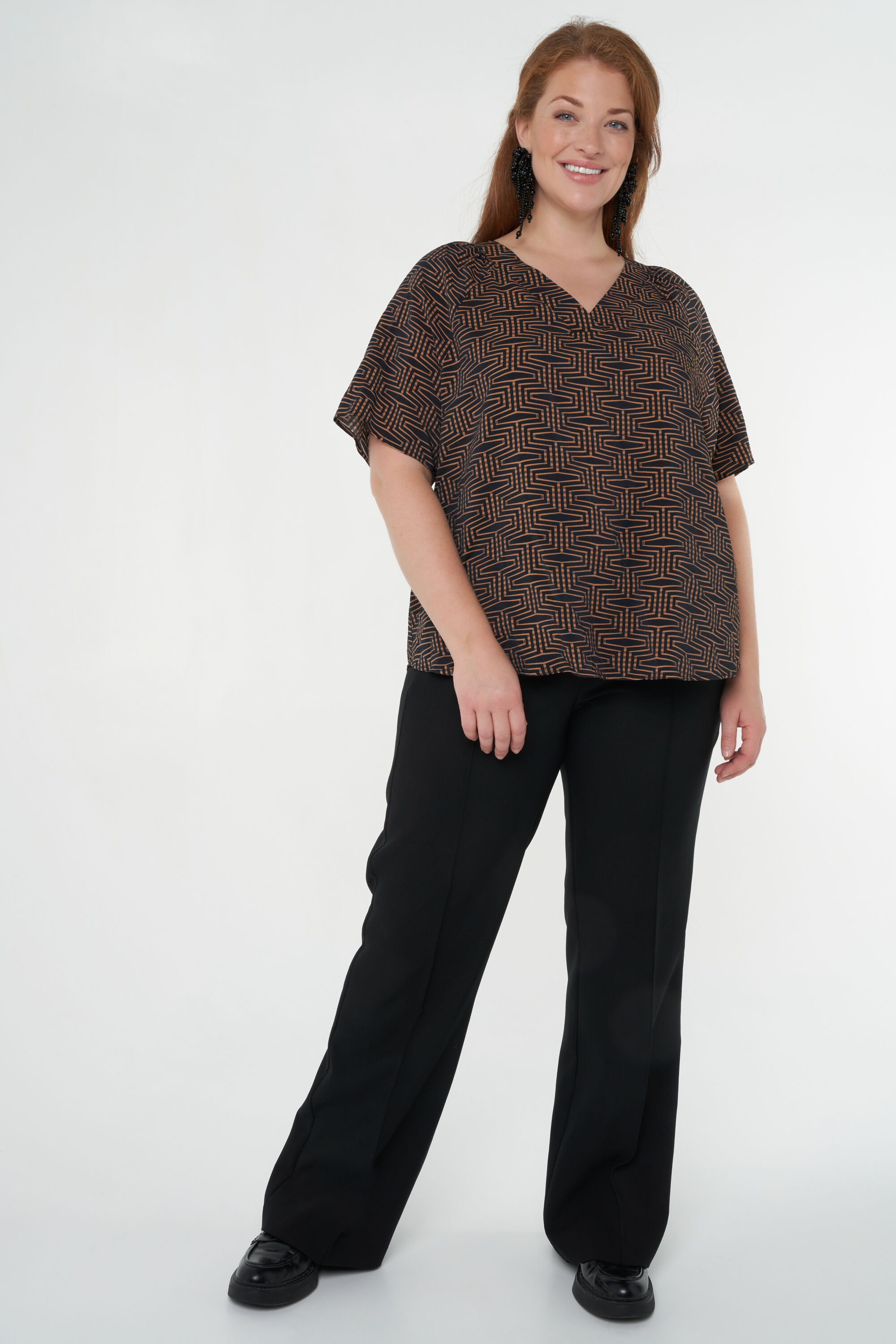 Bluse mit V-Ausschnitt, kurzen &Auml;rmeln und Print image number 7