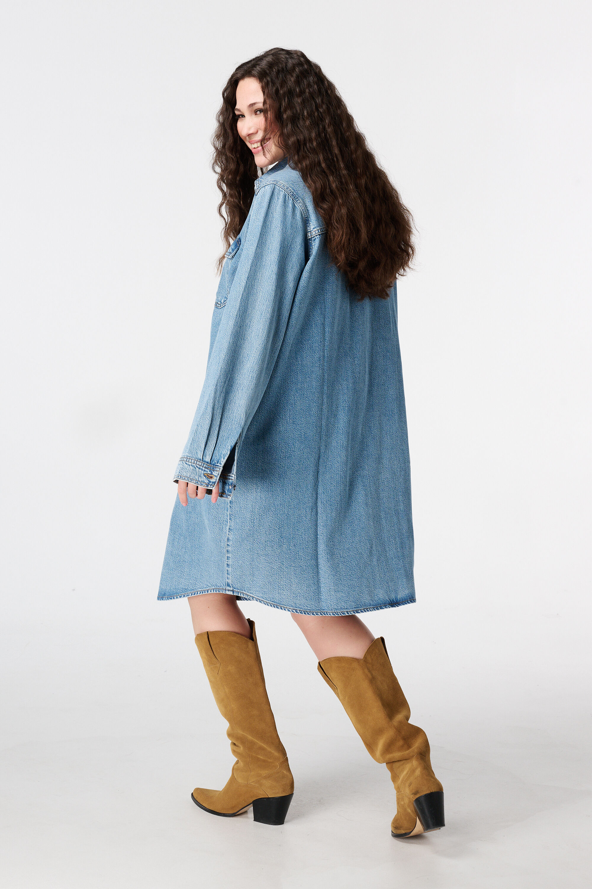 Jeanskleid mit Knopfleiste image number 3