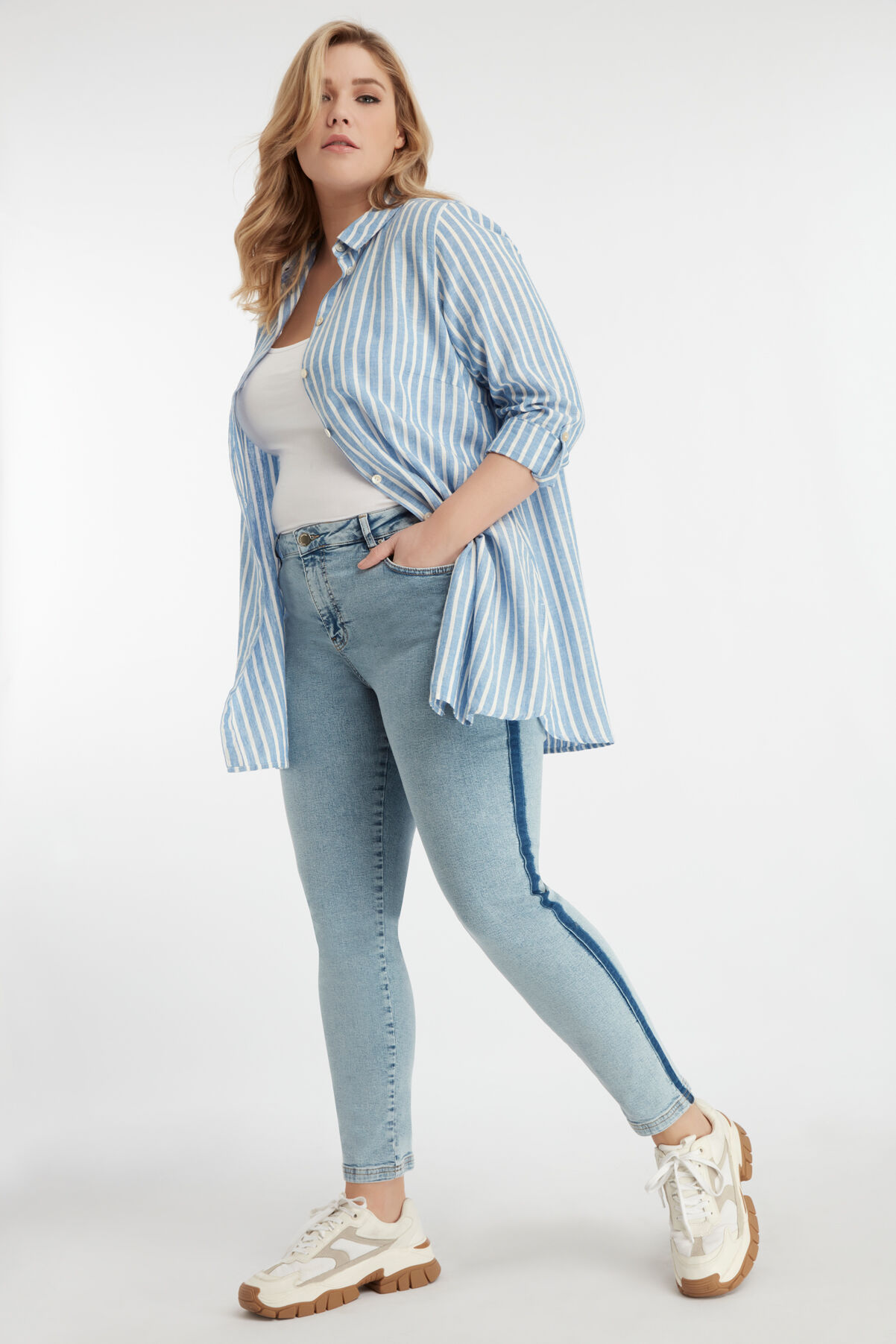 Lange gestreifte Bluse image number 5