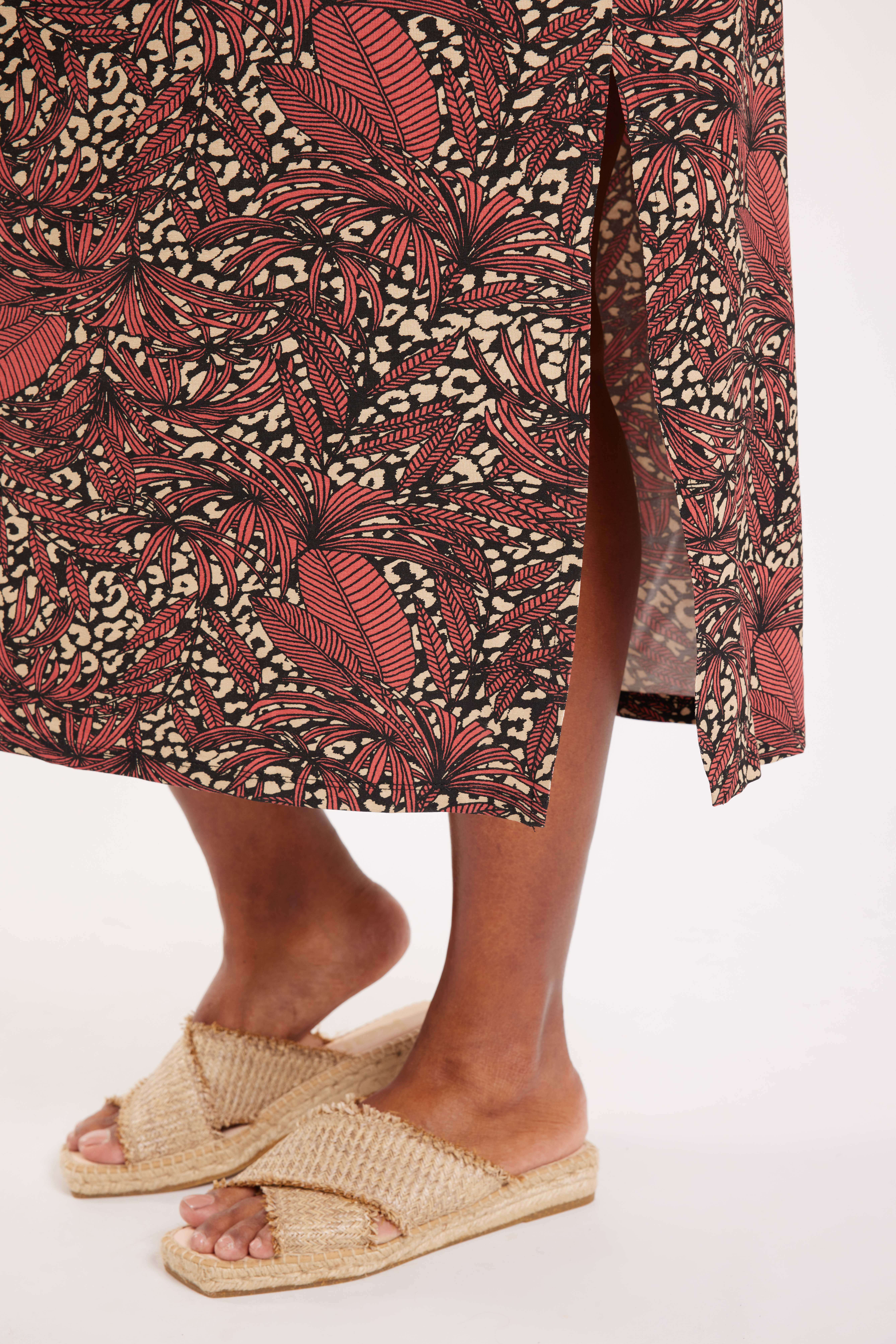 Maxikleid mit Schlitz  image number 5