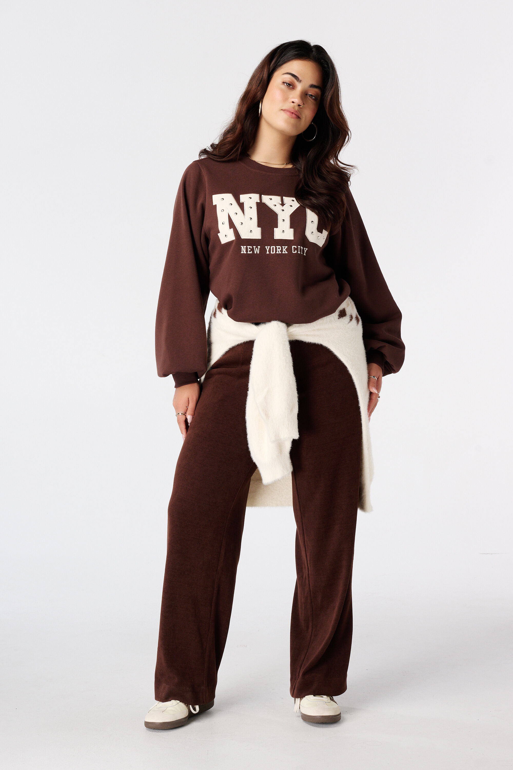 Sweatshirt mit Schriftzug image number 5