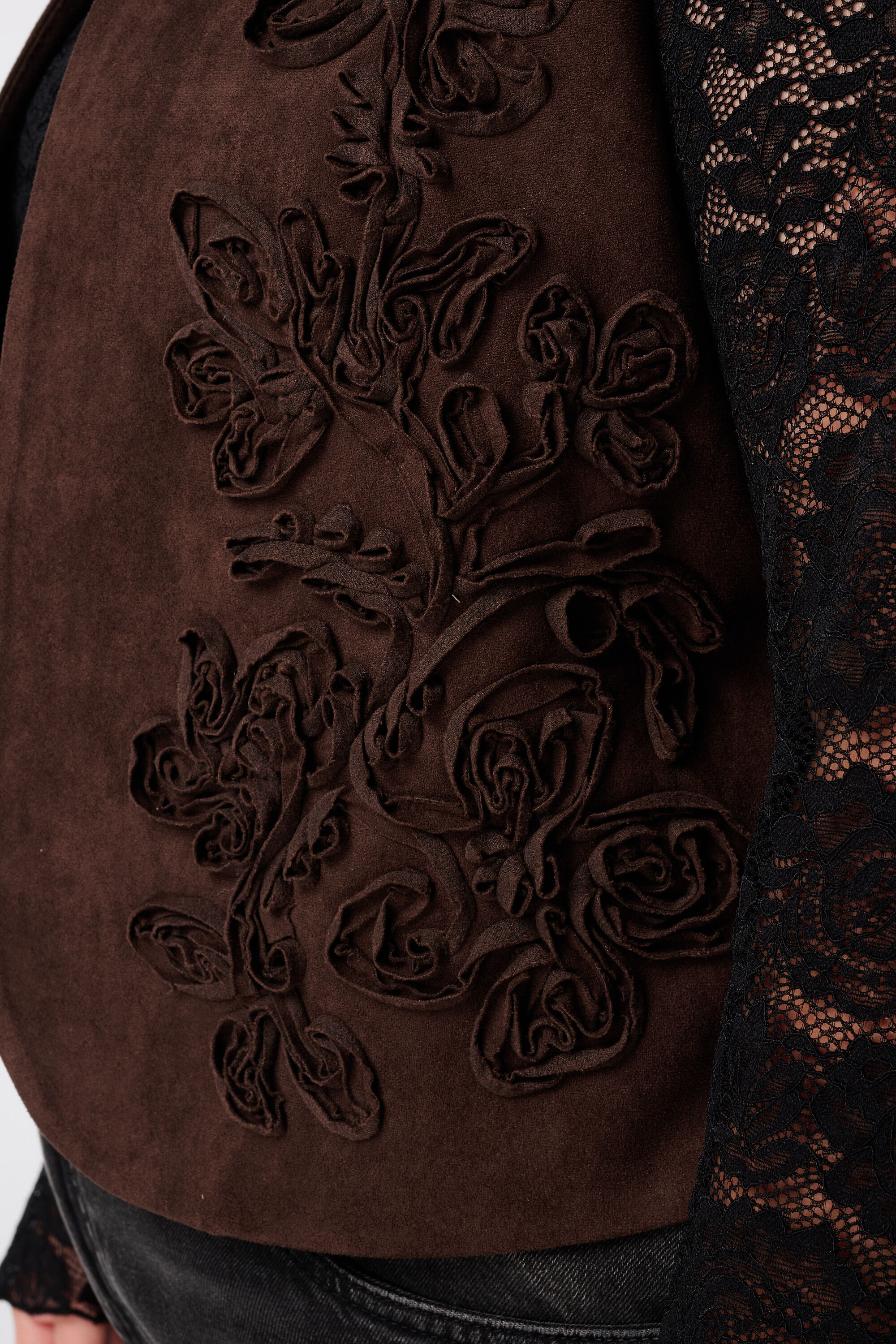 Weste in Wildlederoptik mit Stickerei image number 6