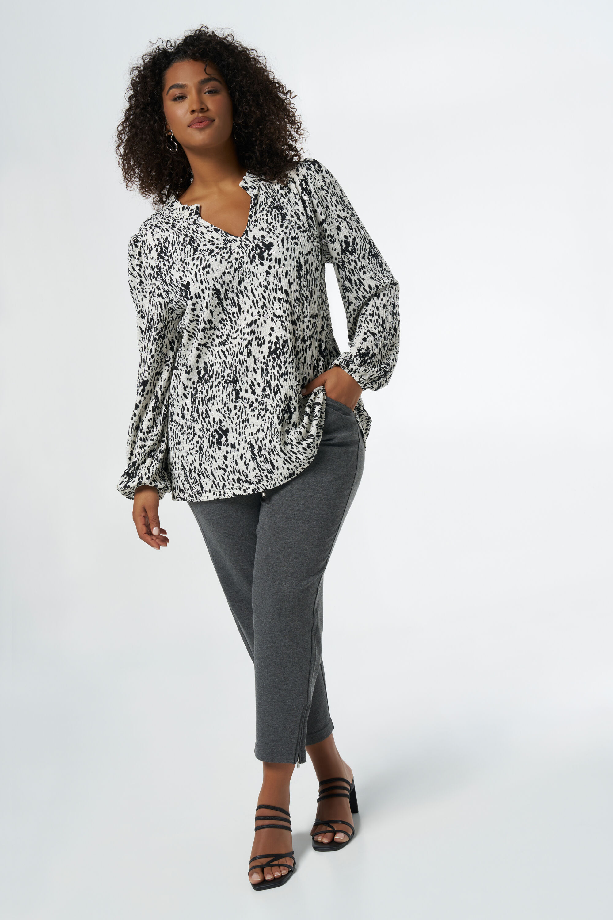 Bluse mit Animal-Print image number 5