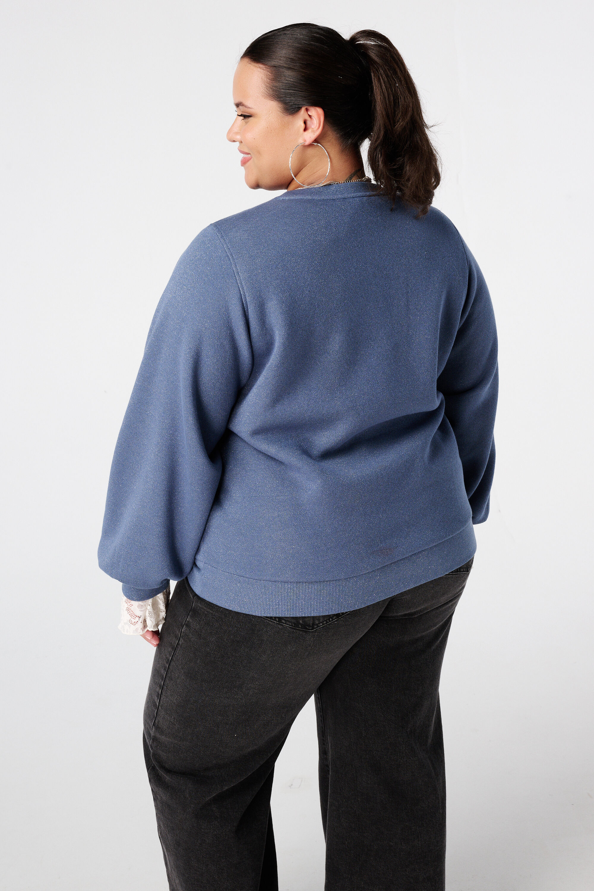 Sweatshirt mit Lurex und Glitzertext image number 3