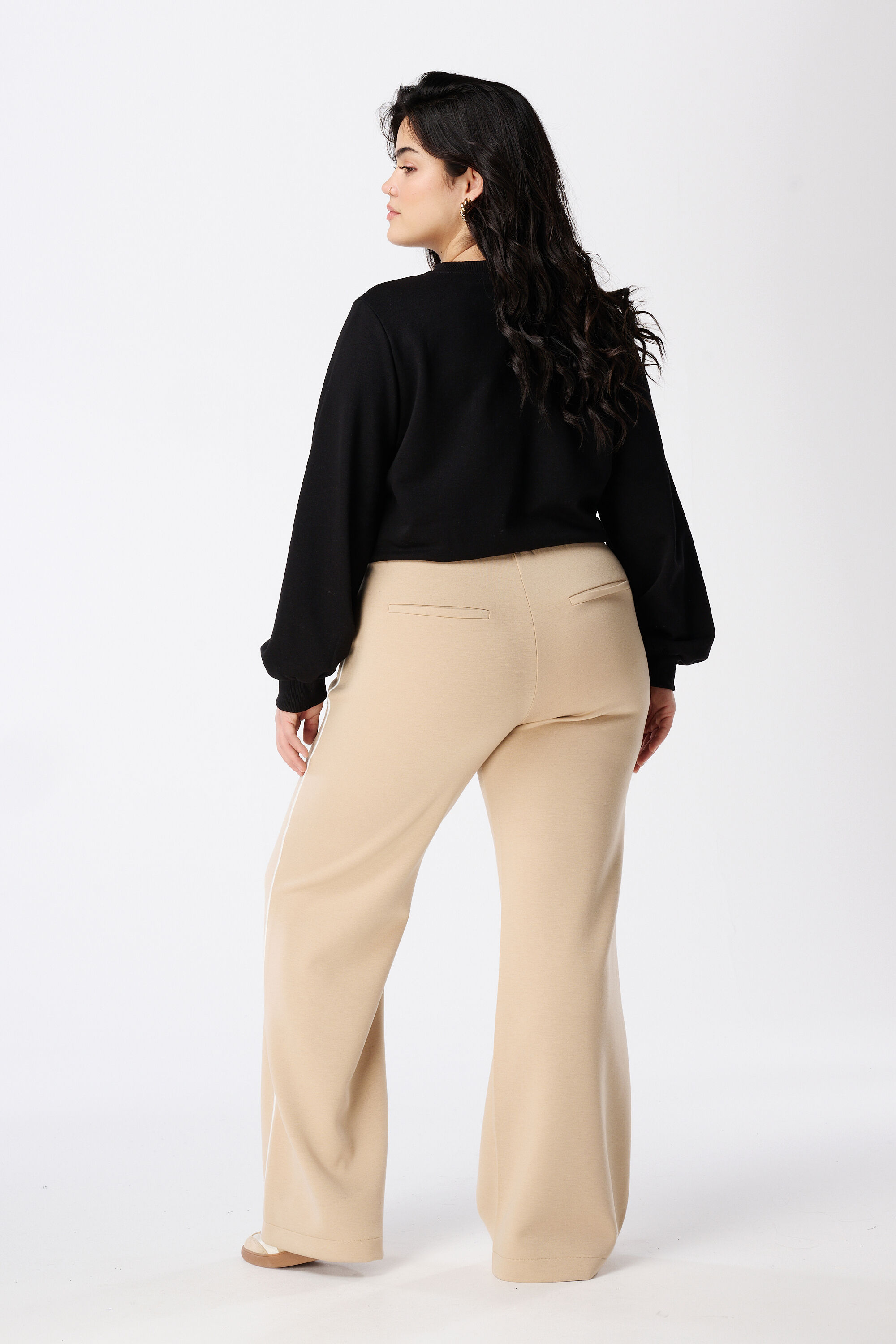 Jogginghose mit Kontraststreifen image number 3