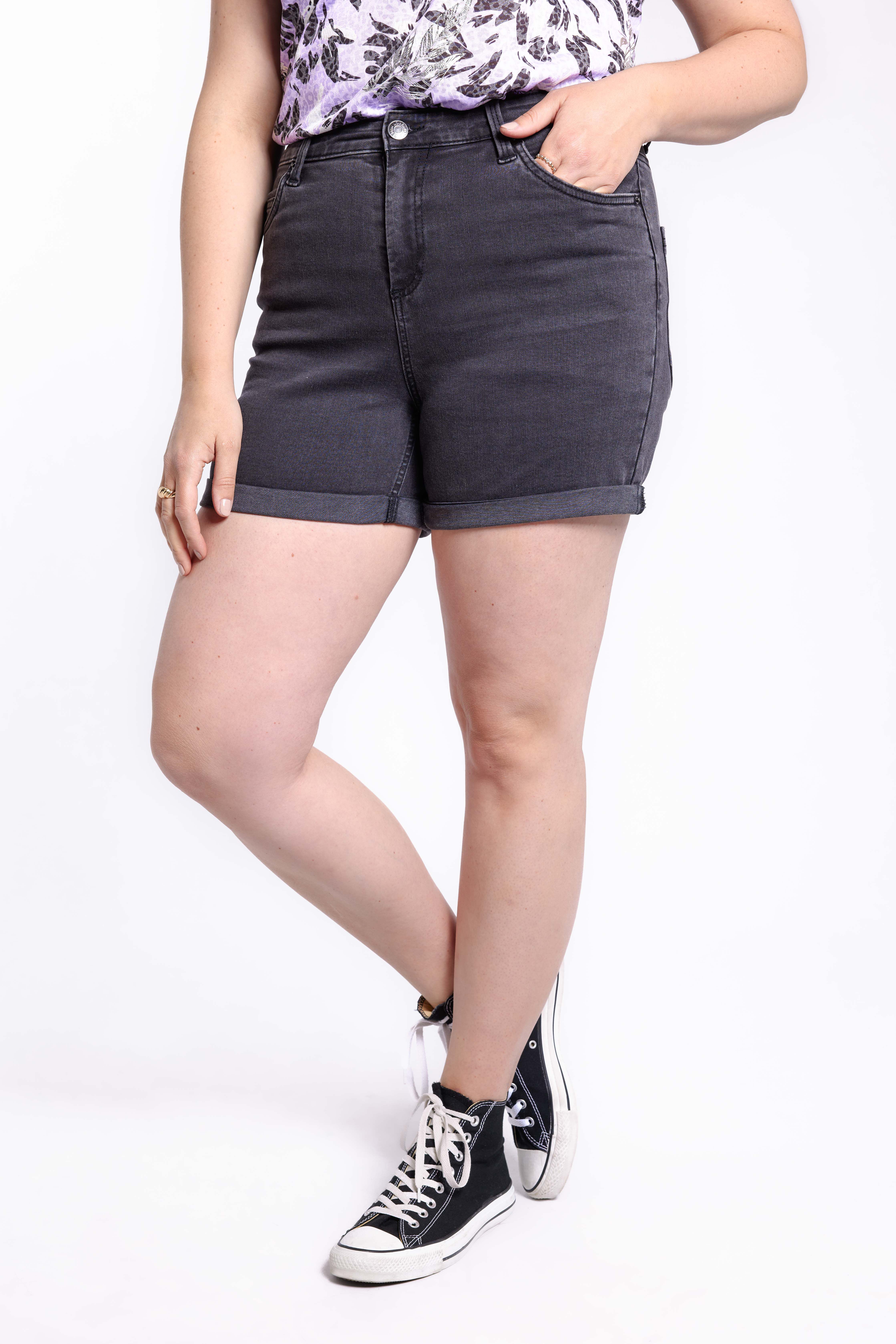 Jeans-Shorts image number 7