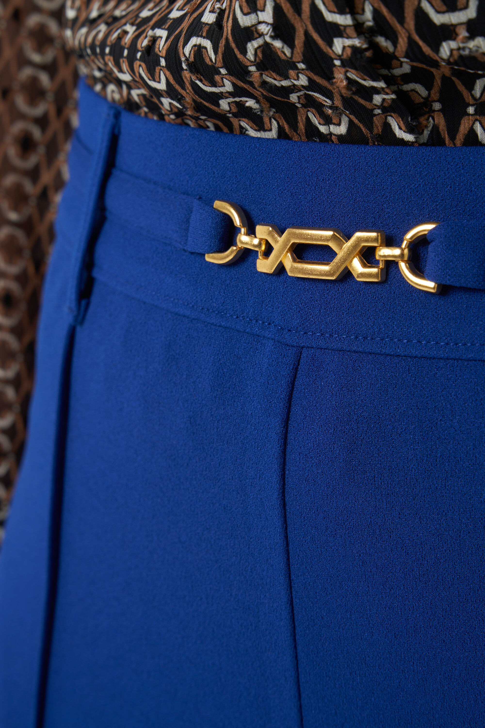 Hosen mit weit geschnittenem Bein image number 4