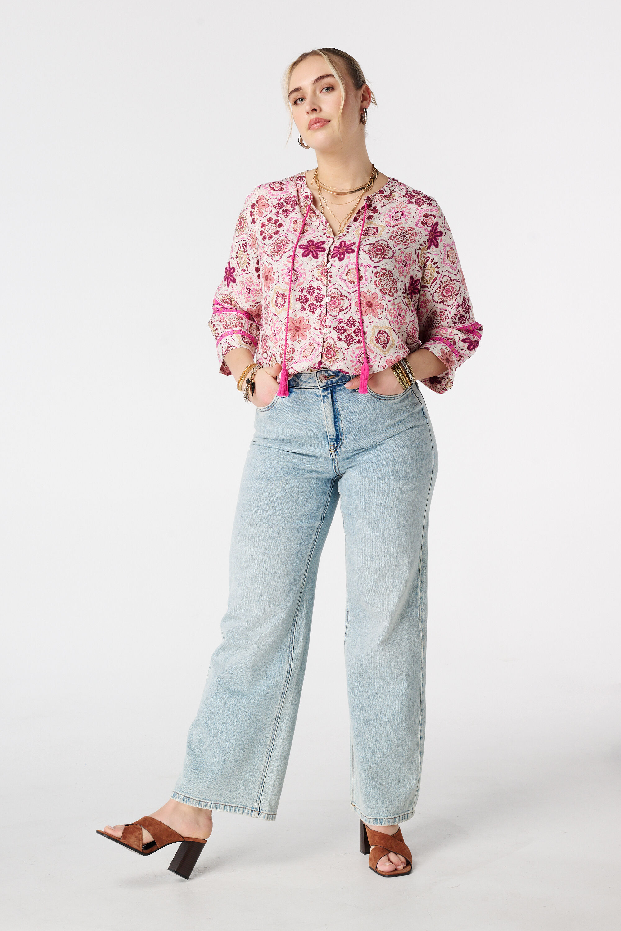 Bluse mit Knopfleiste image number 5