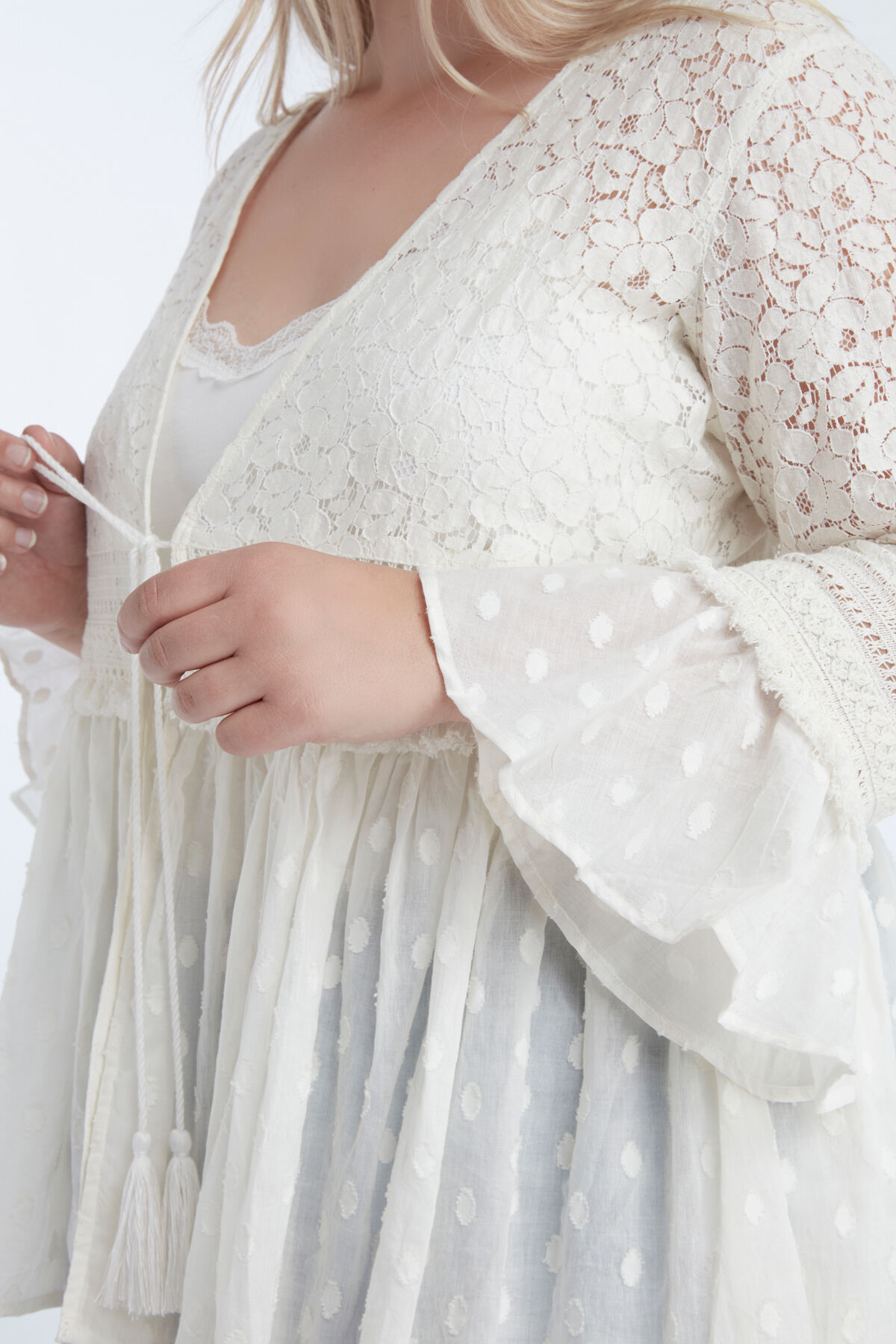 Bluse mit Spitzen&auml;rmeln image number 3