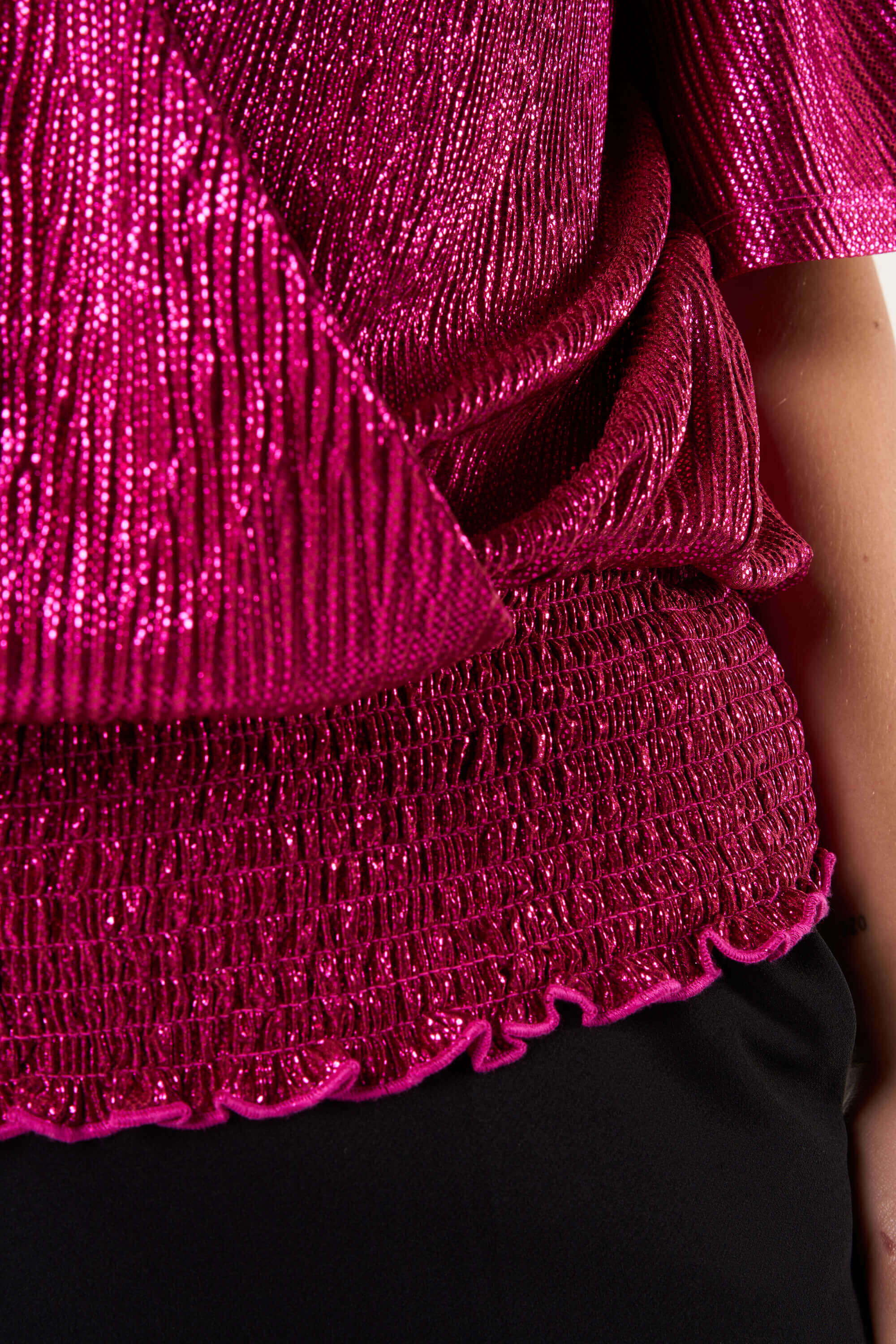 Gl&auml;nzendes Top image number 5