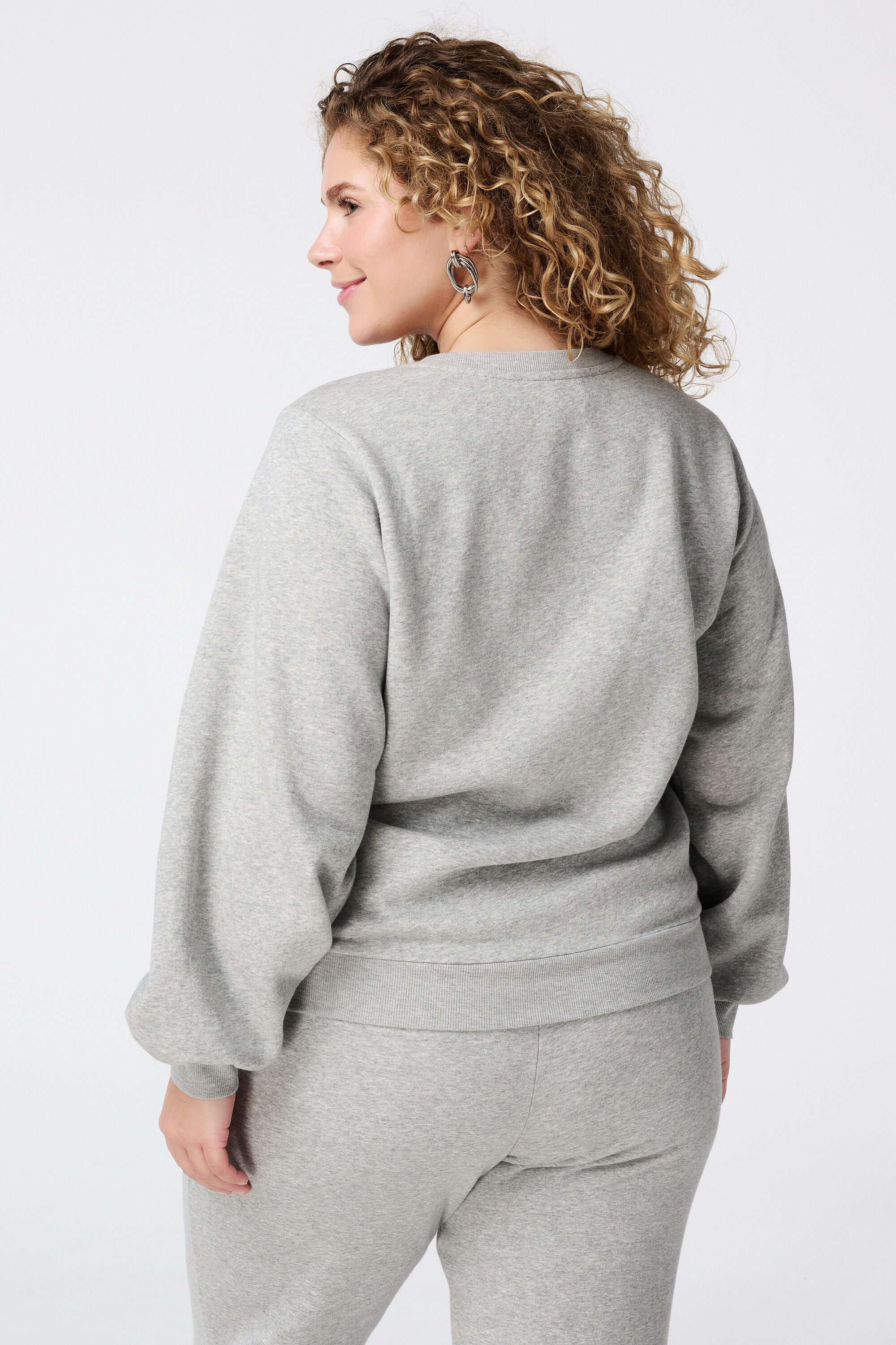 Pullover mit Strasssteinen  image number 3