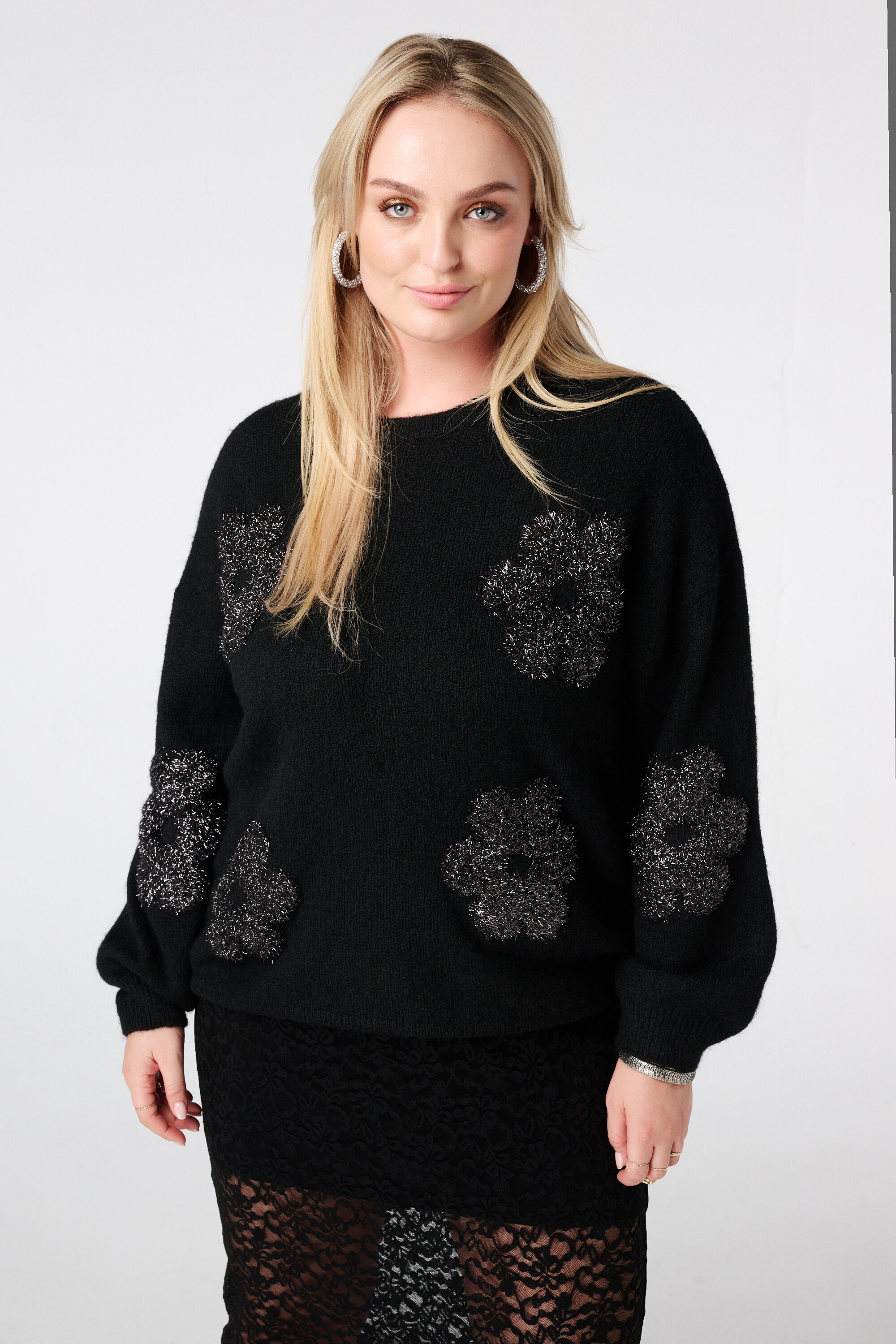 Pullover mit weichen Lurexblumen