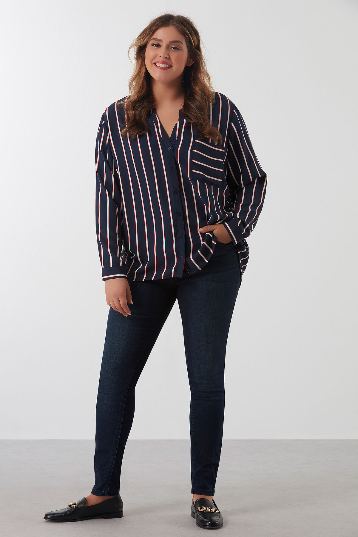 Bluse mit Brusttasche image number 3