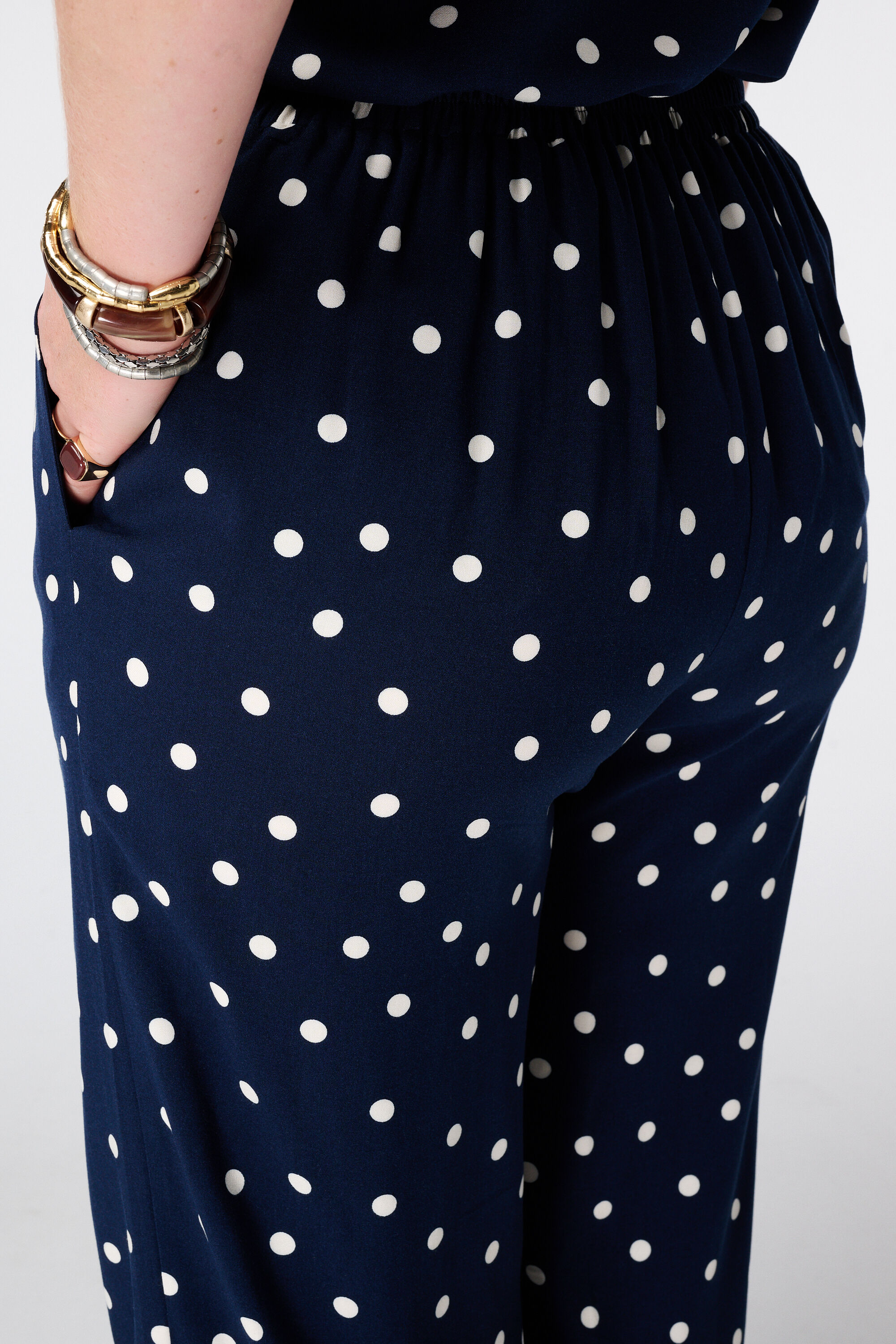 Wide Leg Hose mit Polka Dot Muster image number 4