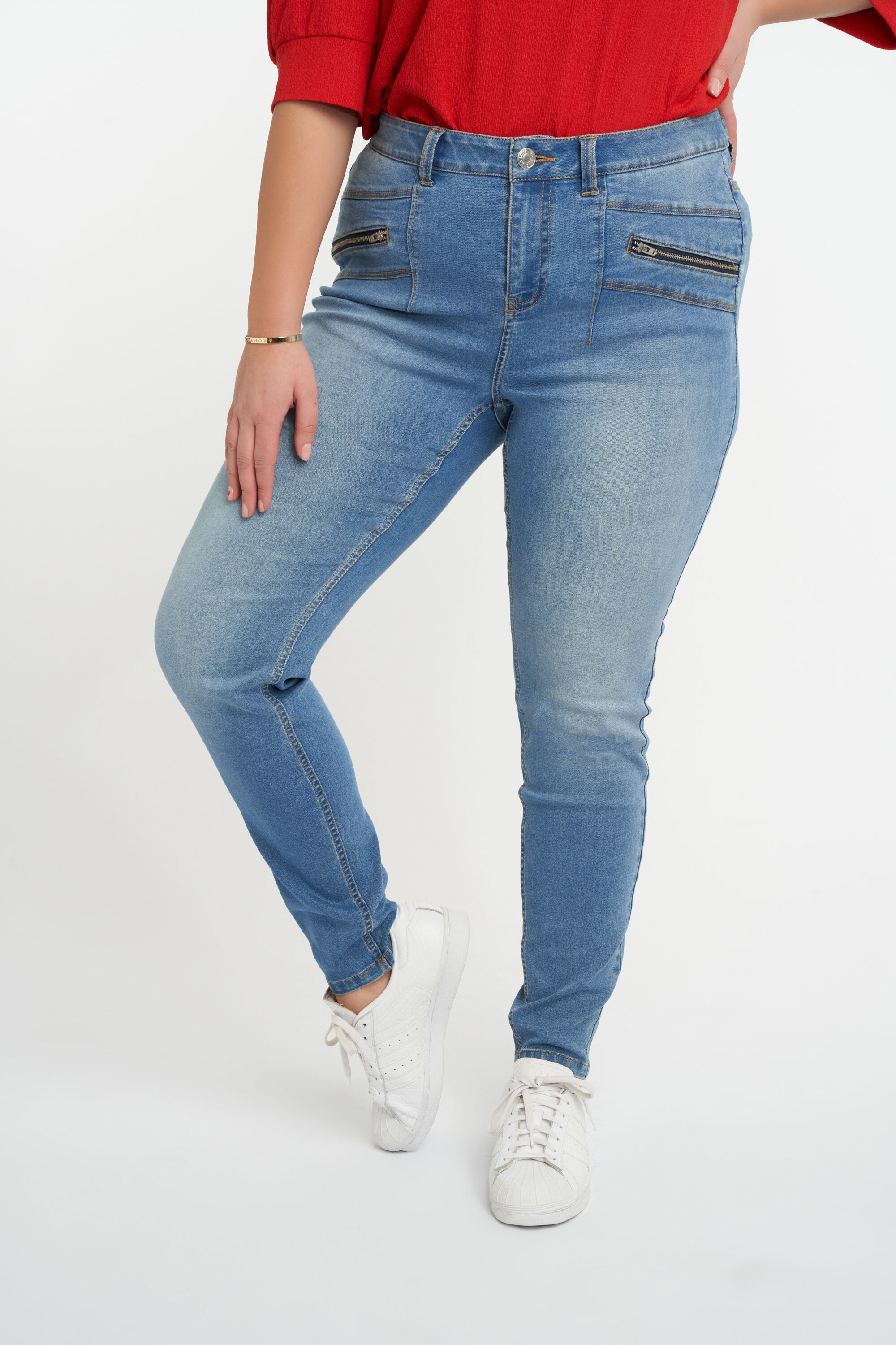 Jeans mit Rei&szlig;verschluss-Element image number 4