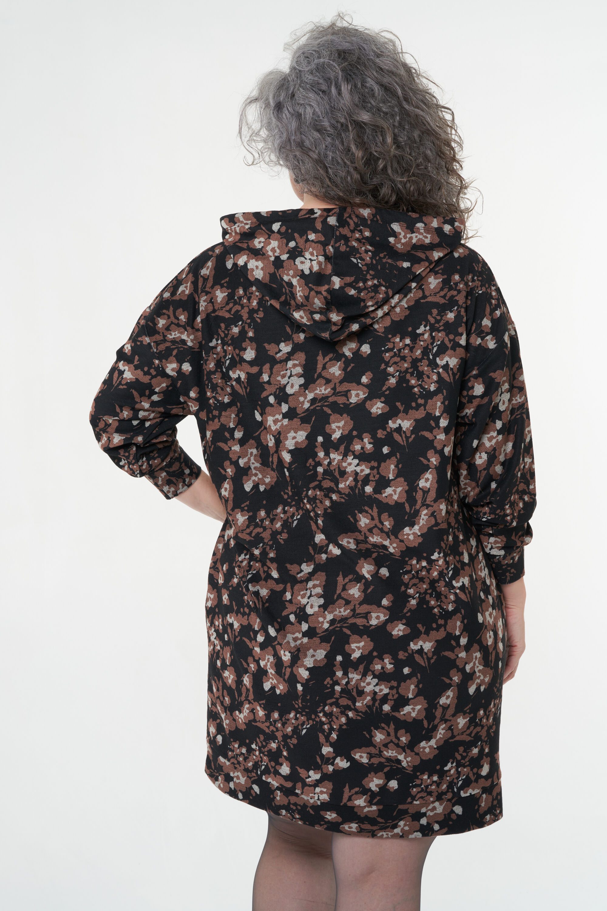 Pulloverkleid mit Kapuze image number 4