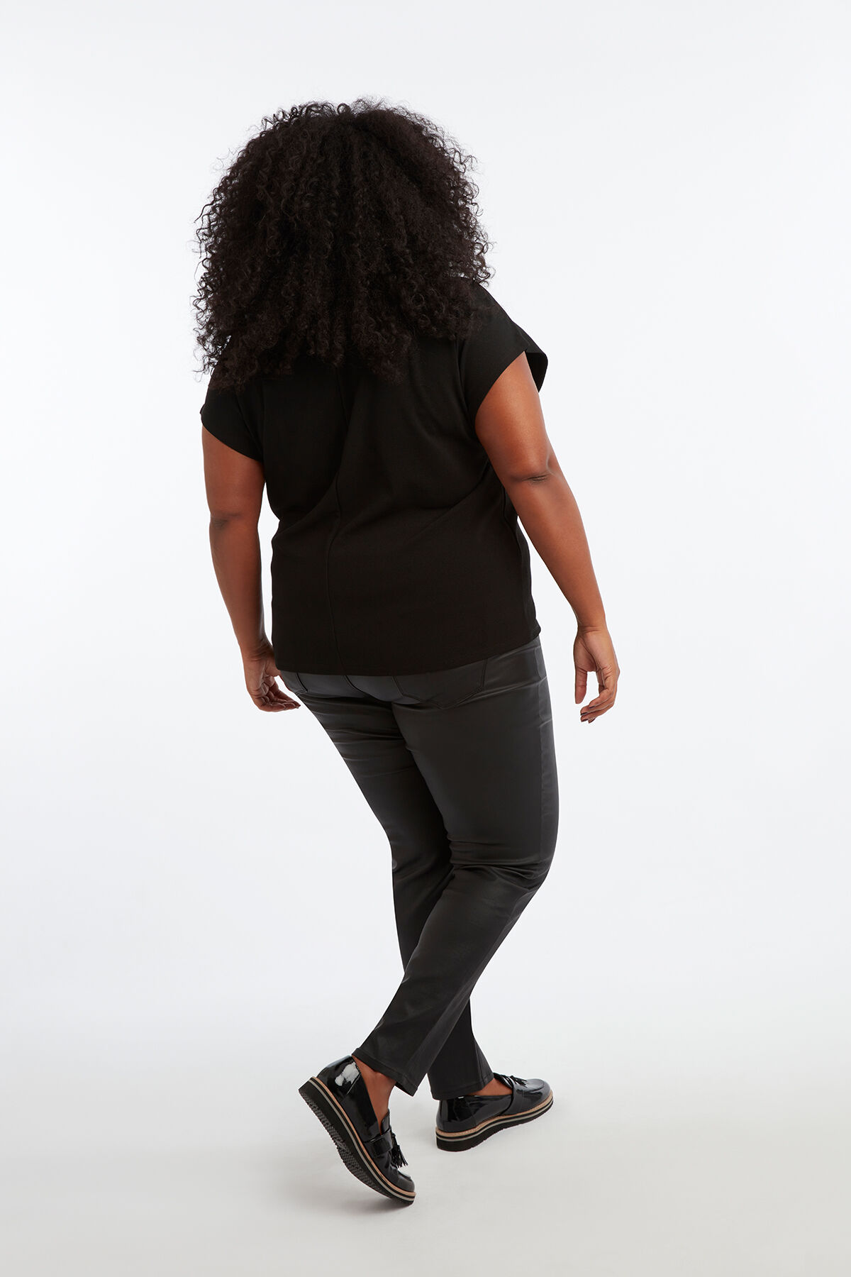 Hose im Coated-Style mit schmalem Bein image number 3