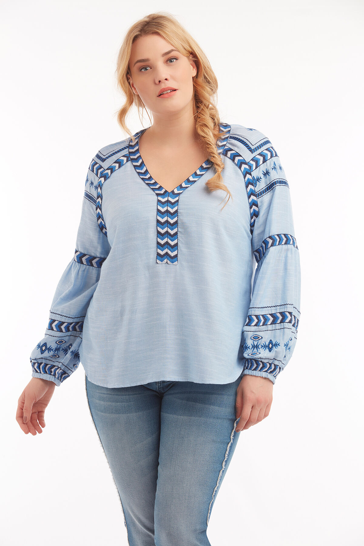 Bluse mit besticktem Print image number 3