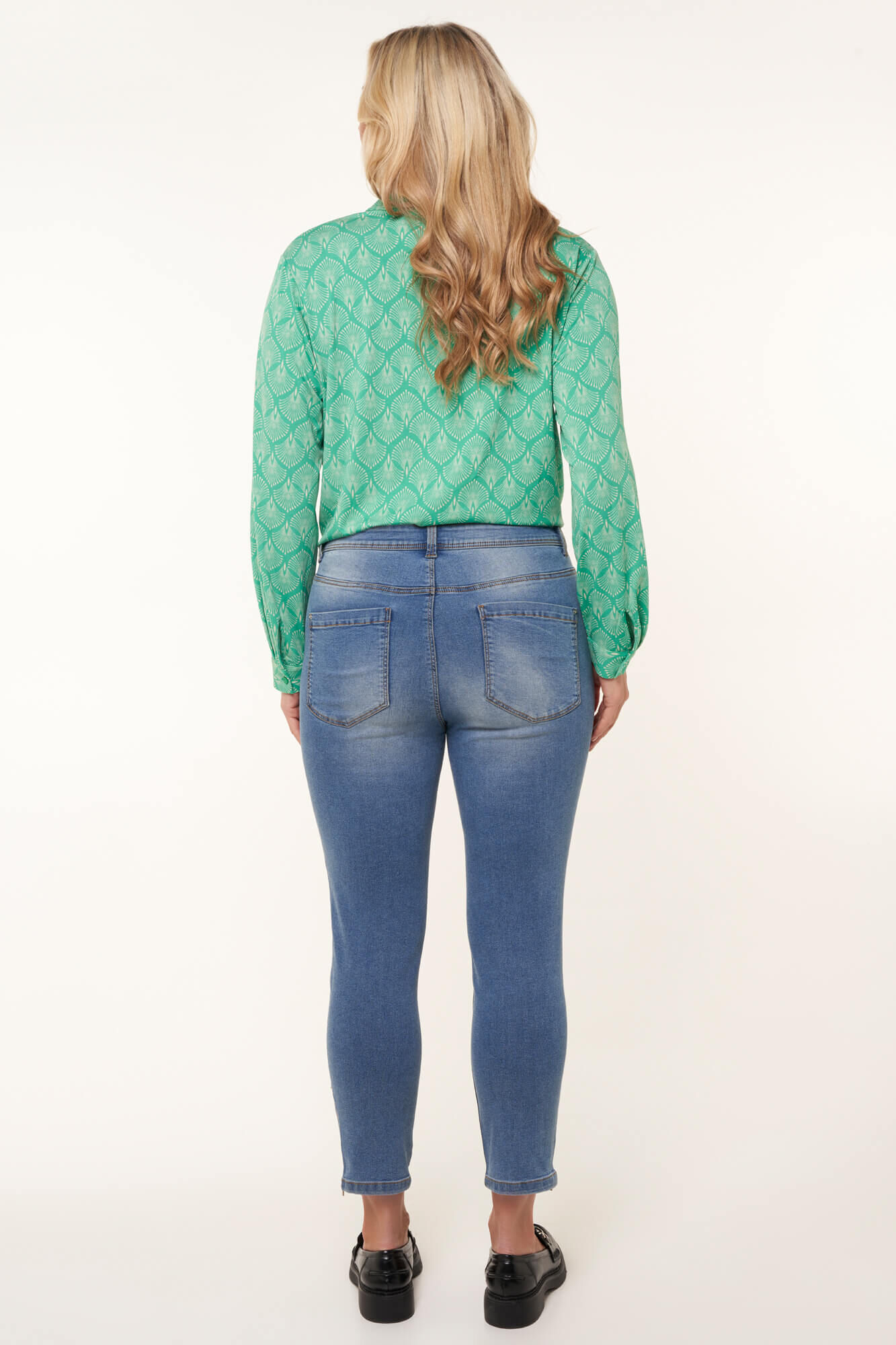 Slim-Leg Hose image number 4