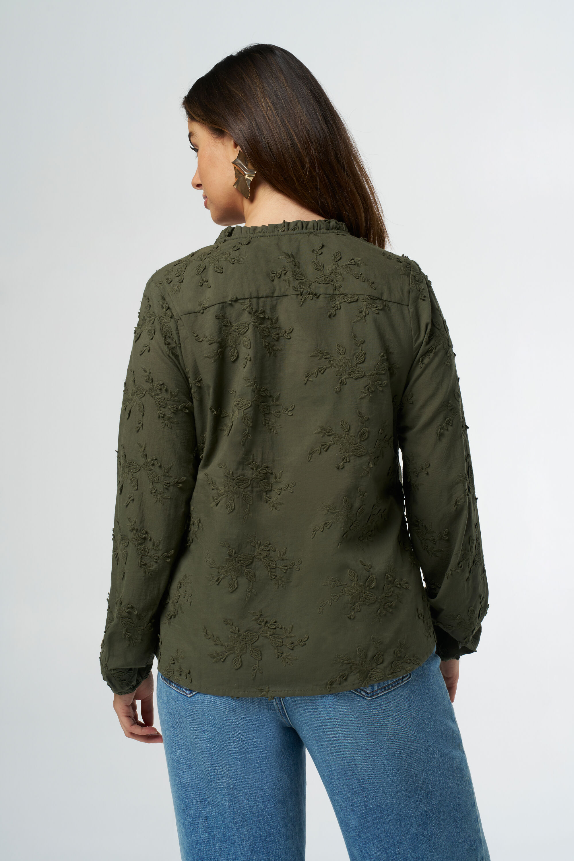 Bluse mit Stickerei image number 3