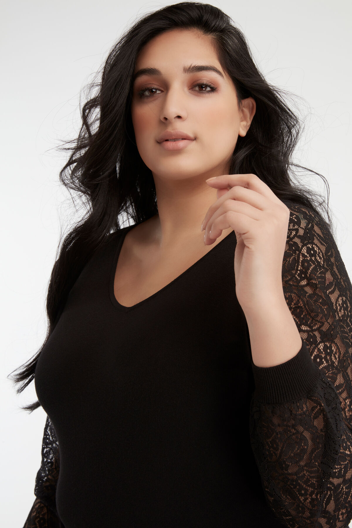 Sweatshirt mit Spitze image number 3